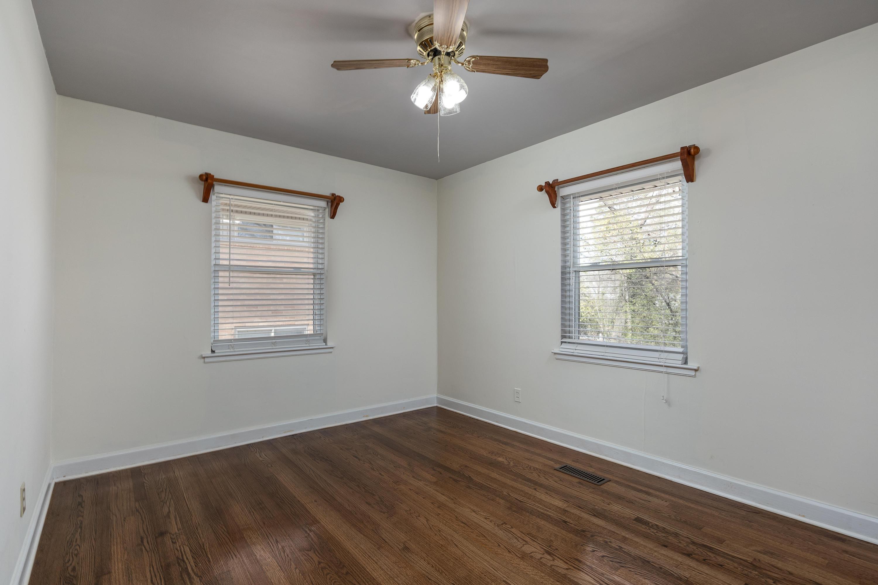 4033 Brookfield Circle