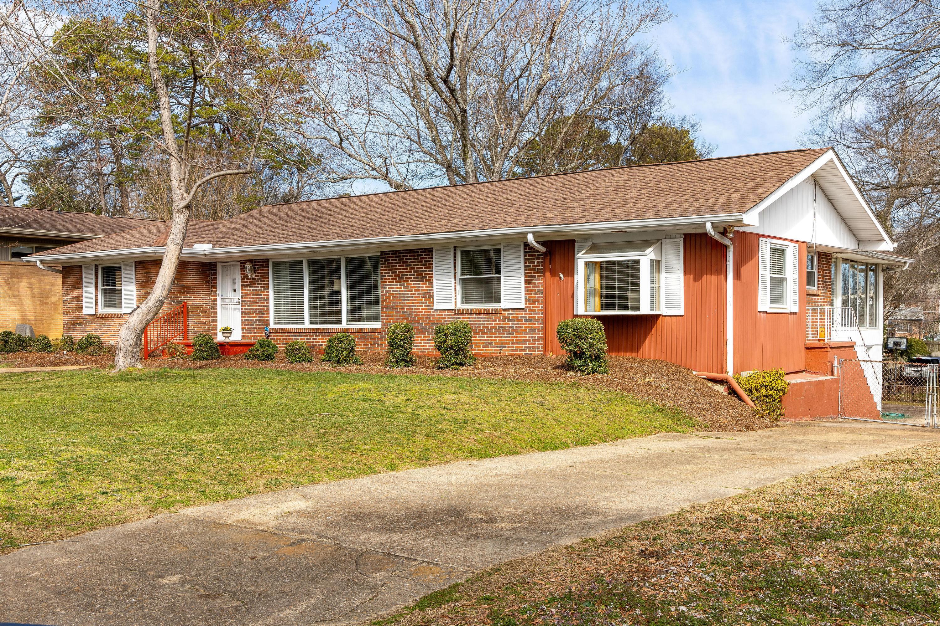 4033 Brookfield Circle