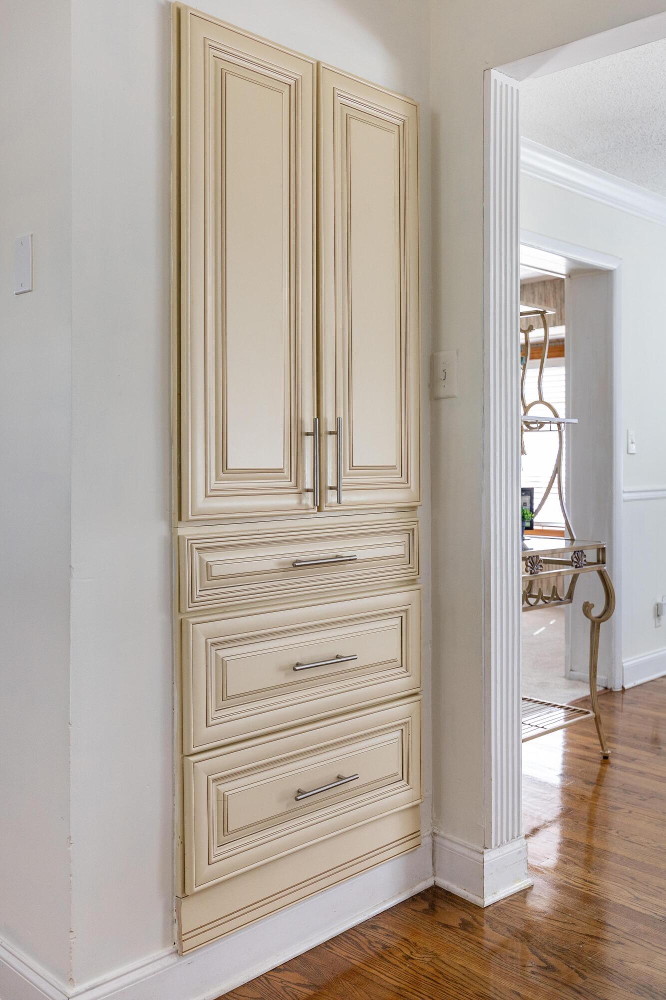 4033 Brookfield Circle