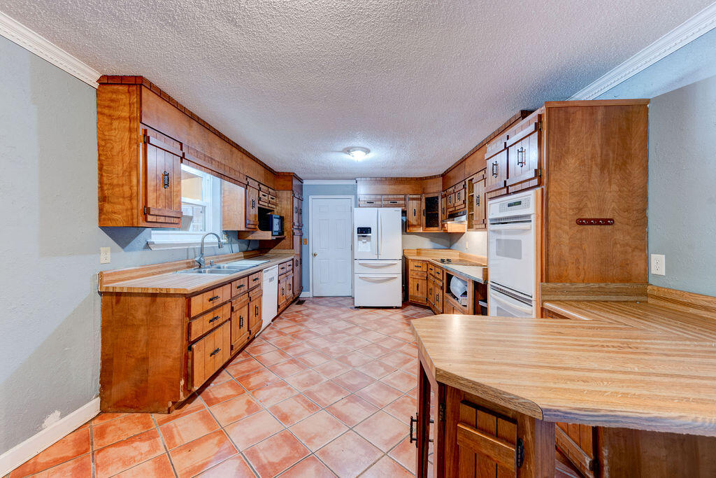 336 Fernwood Drive