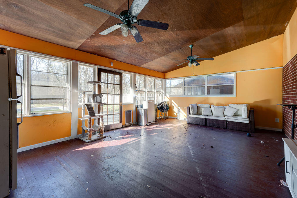 336 Fernwood Drive