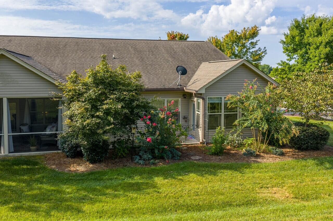 95 Garden View Lane