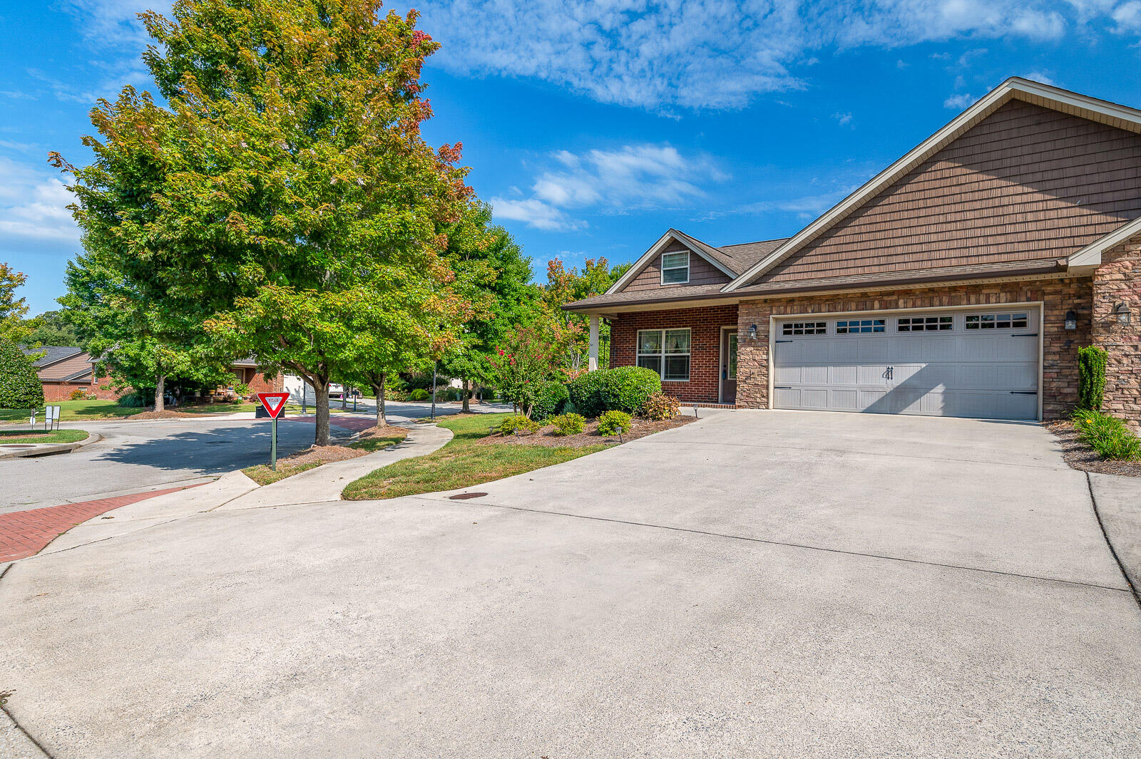 95 Garden View Lane