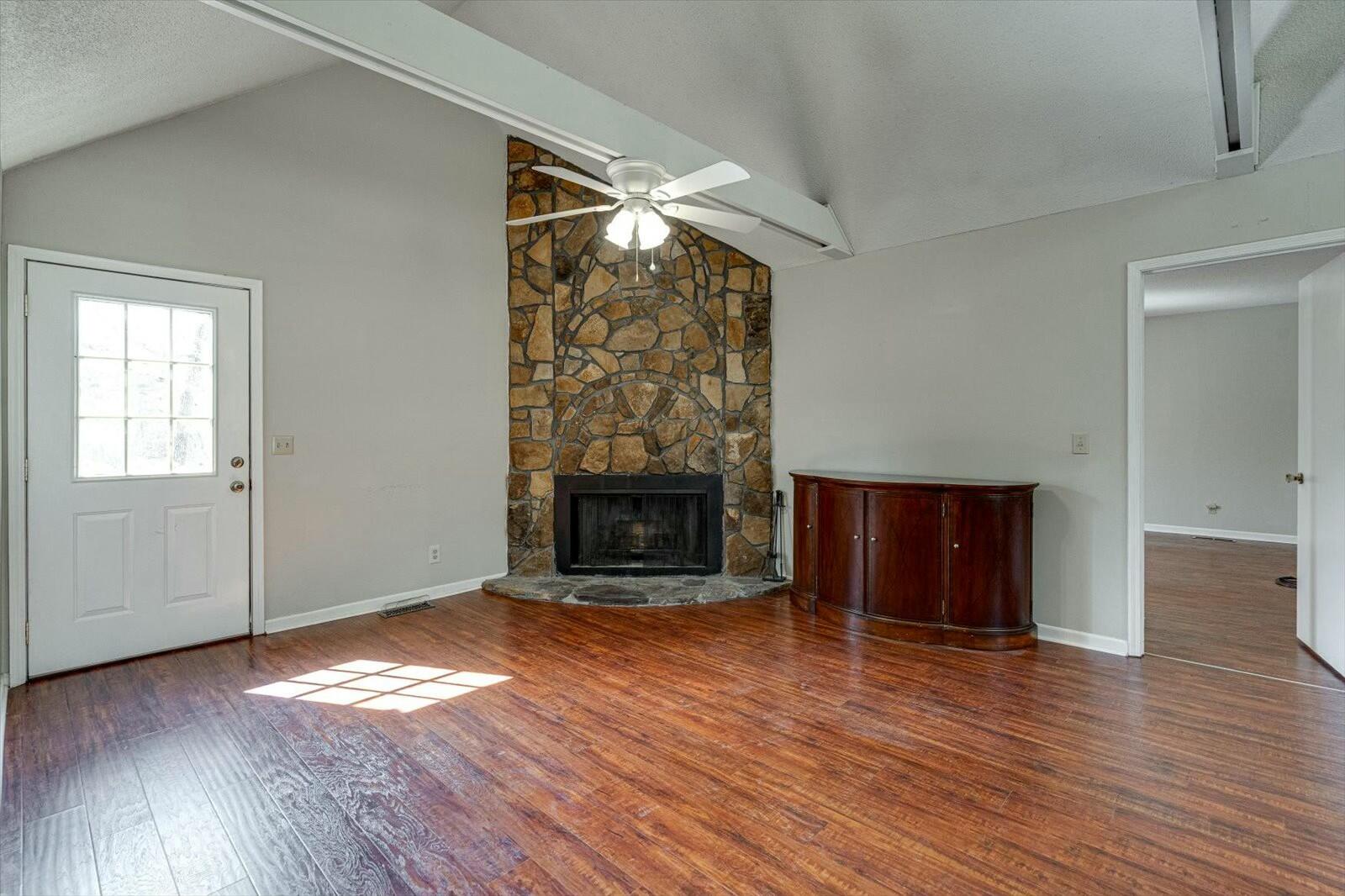 2502 Hunt Heights Drive