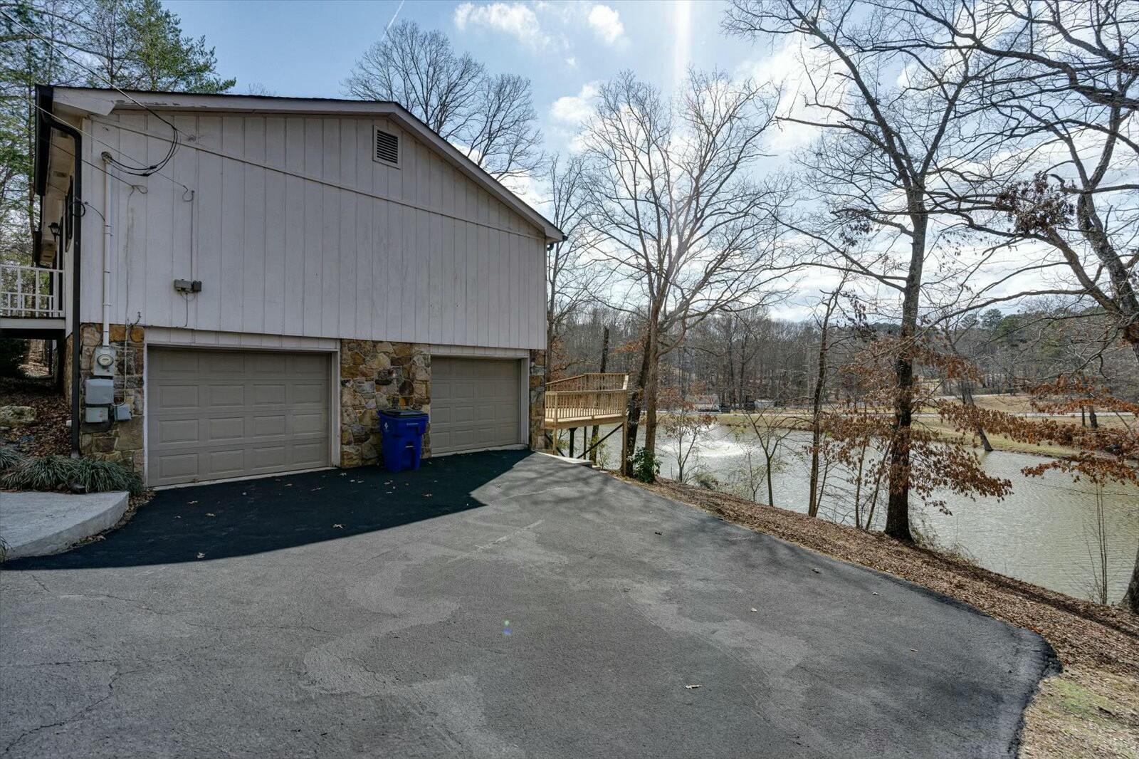 2502 Hunt Heights Drive