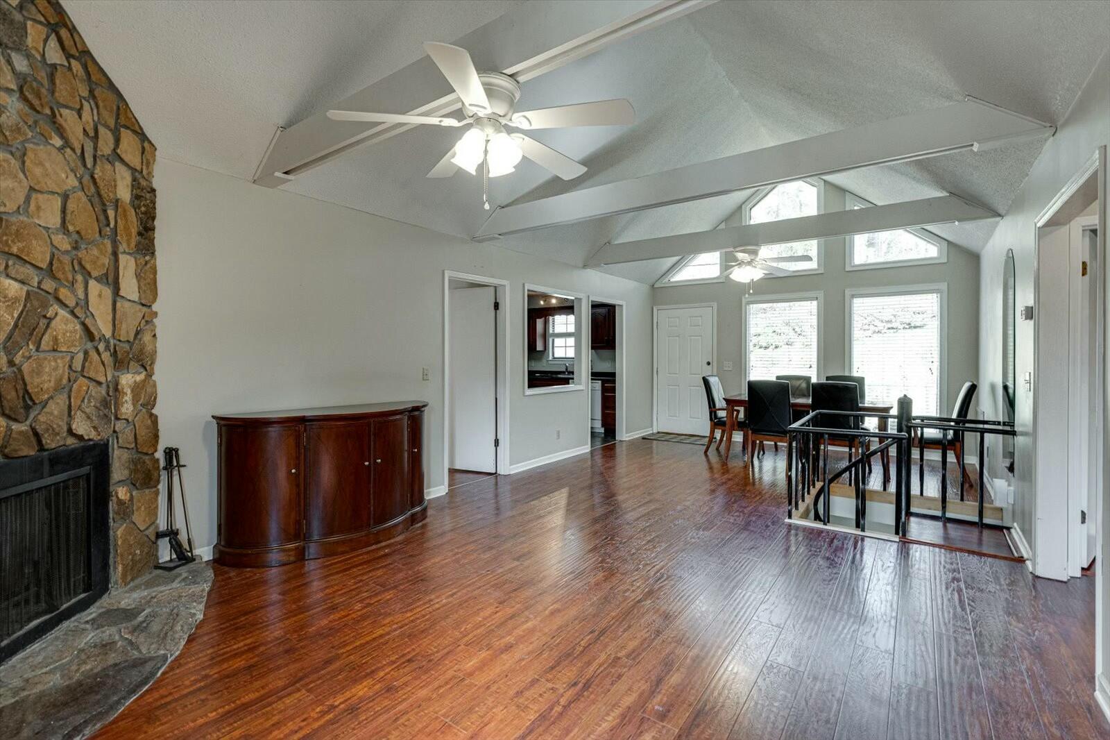 2502 Hunt Heights Drive