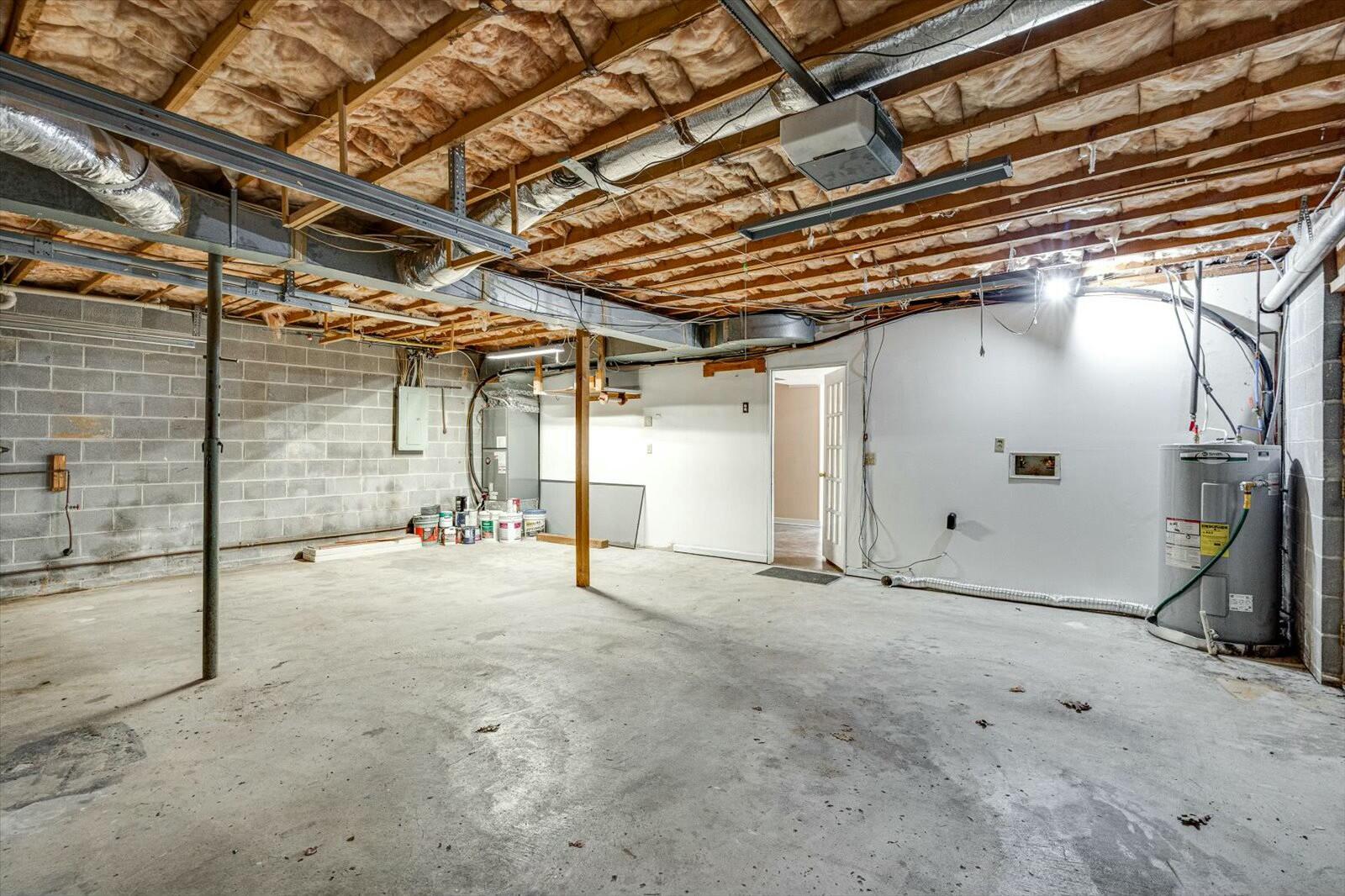 2502 Hunt Heights Drive