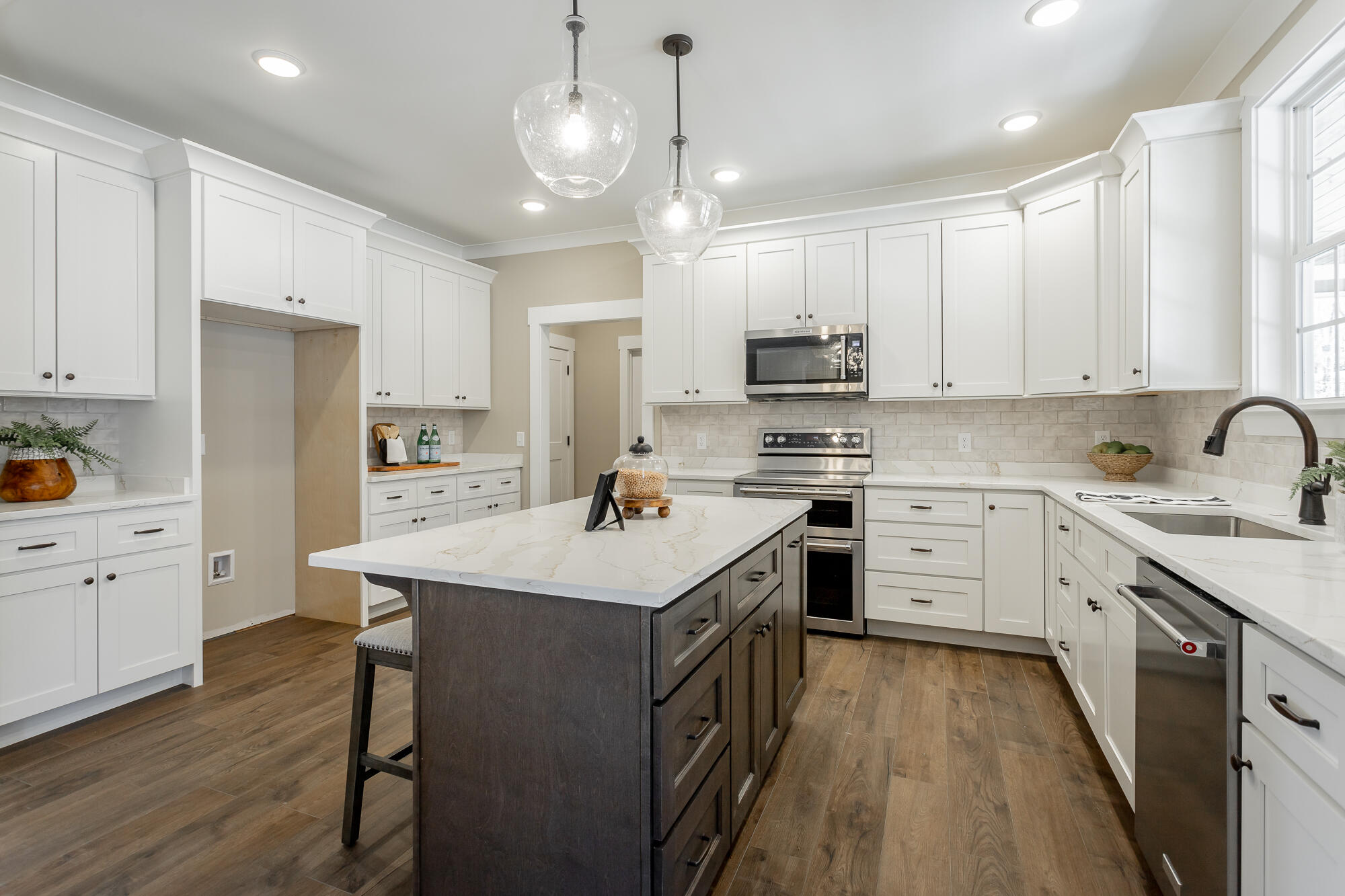 11582 Armstrong Road