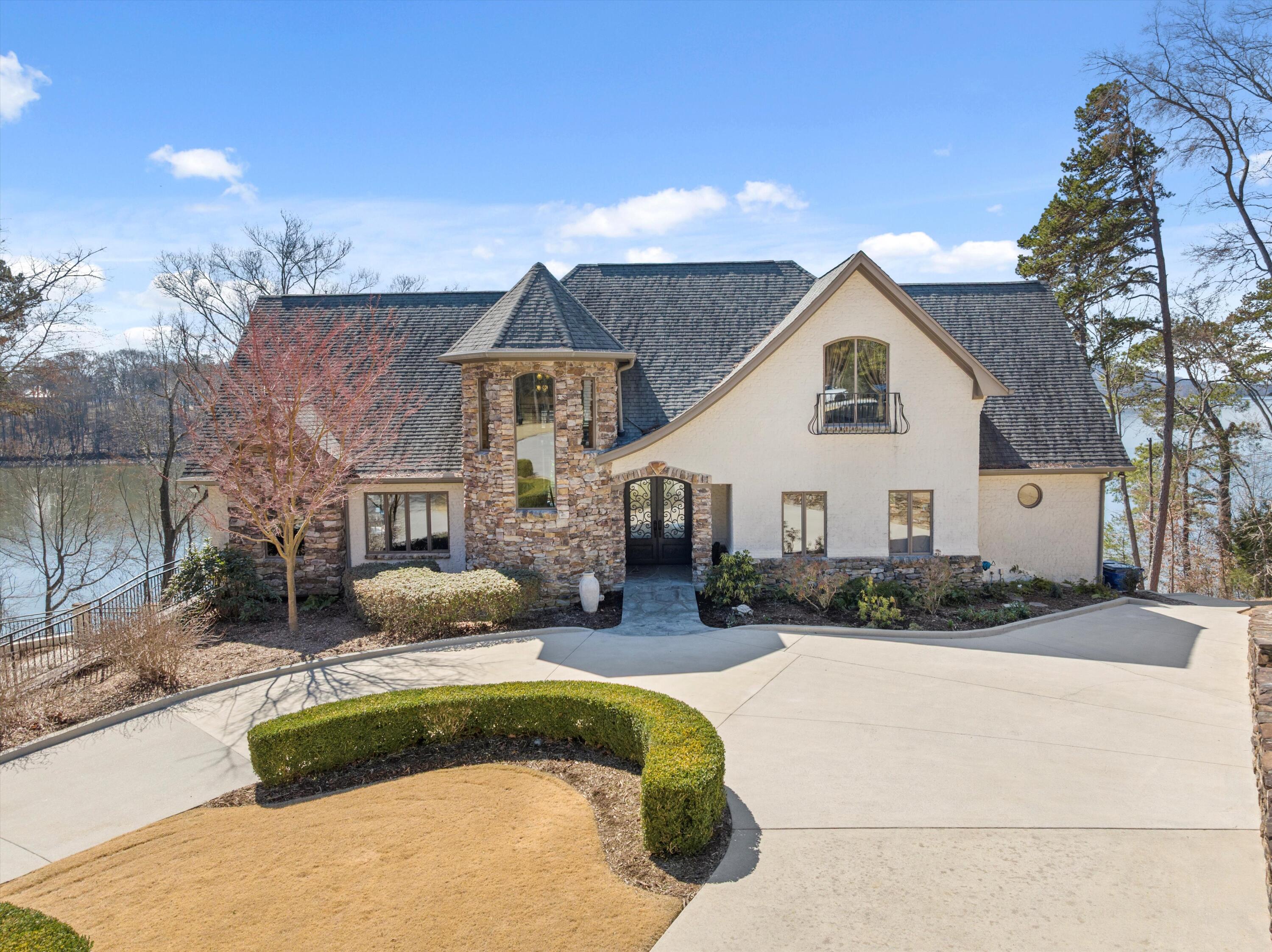 8906 Prairie Schooner Circle