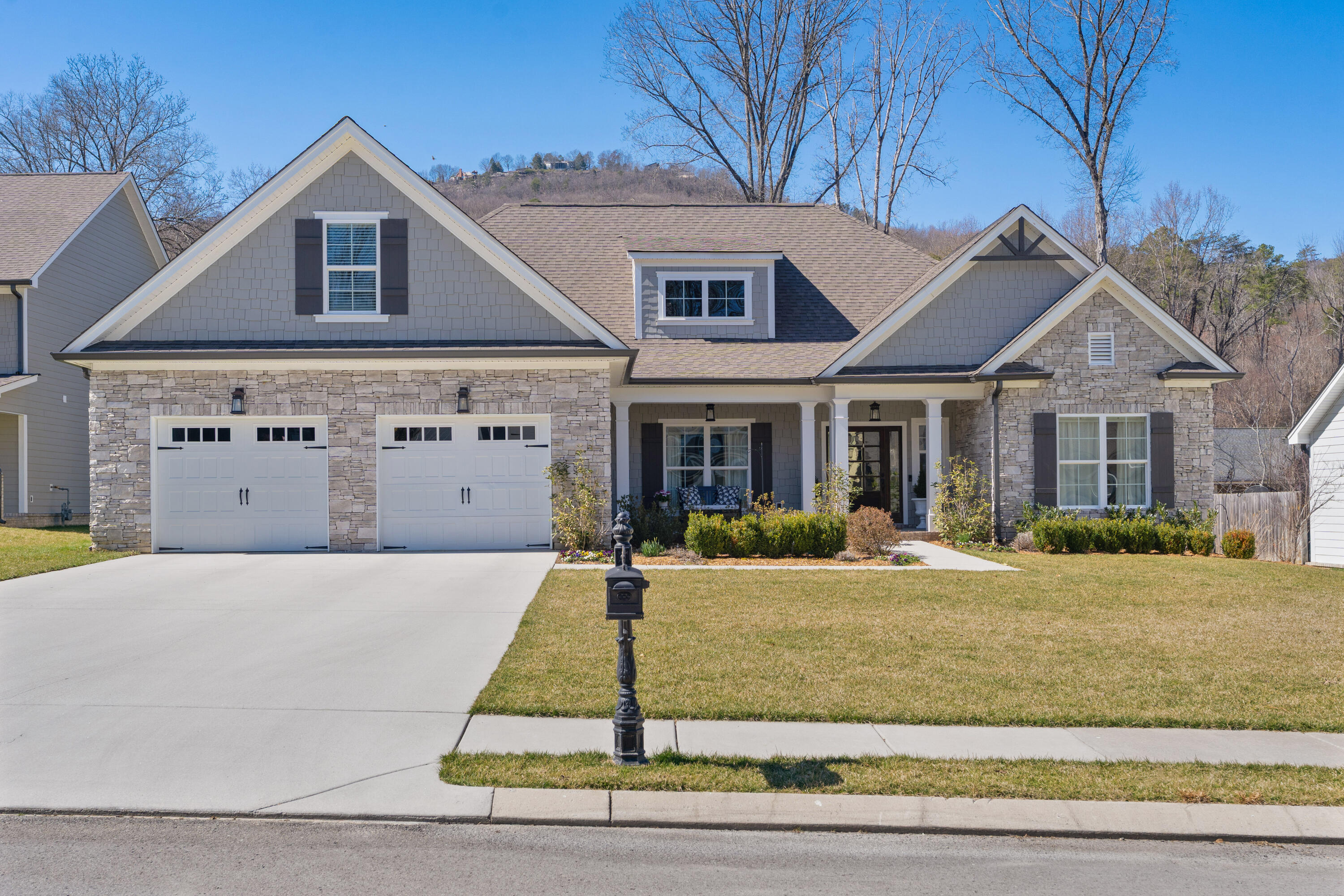 523 Deer Valley Drive