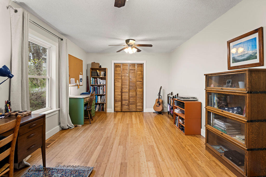 2601 Berkley Drive