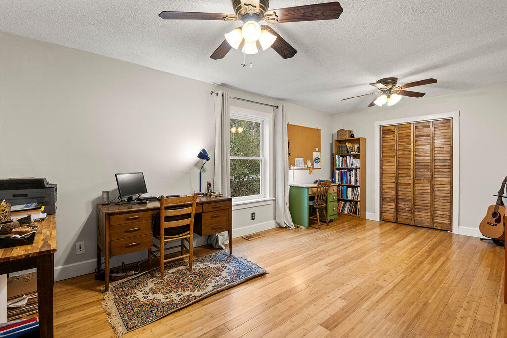 2601 Berkley Drive