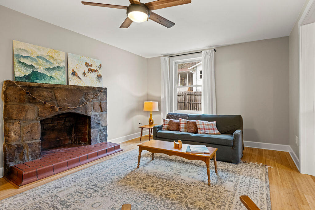 2601 Berkley Drive