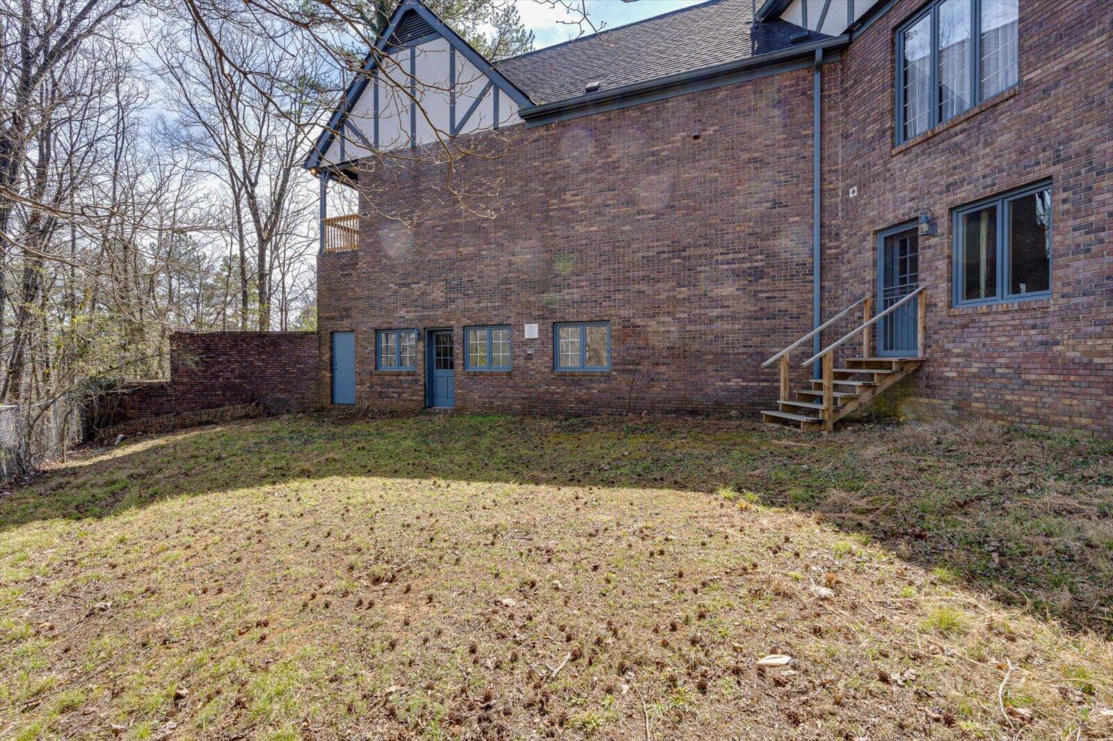 5803 Lake Resort Drive