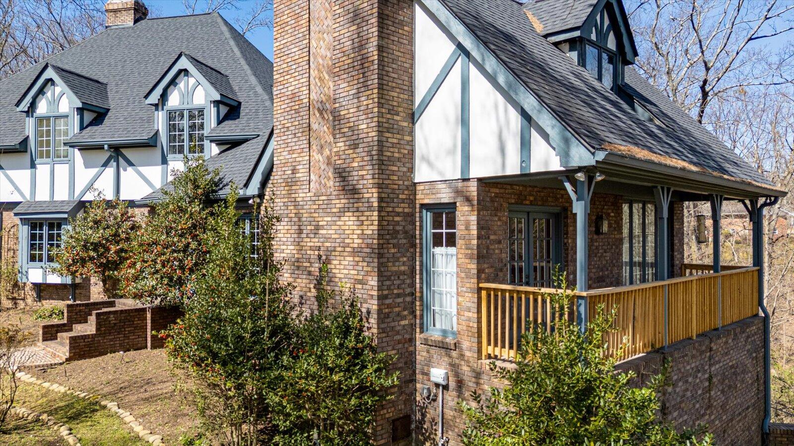 5803 Lake Resort Drive