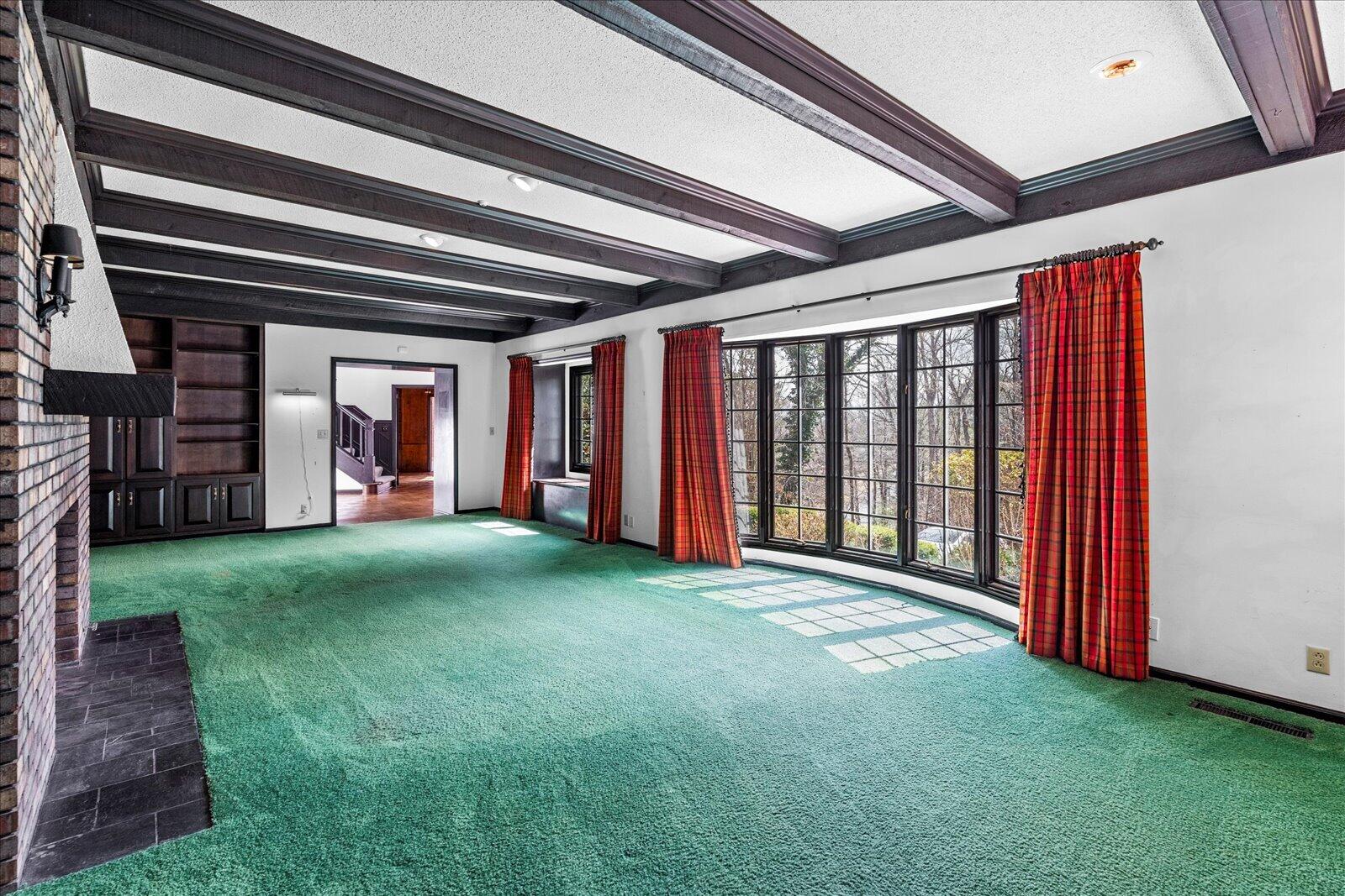 5803 Lake Resort Drive