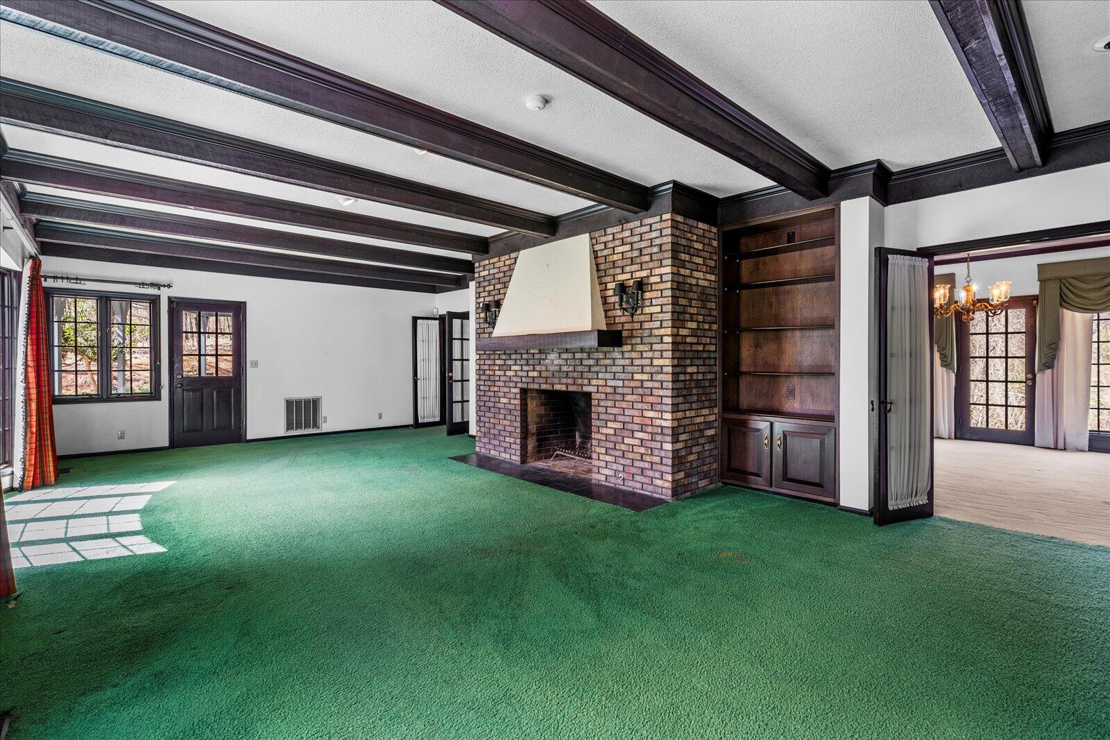 5803 Lake Resort Drive