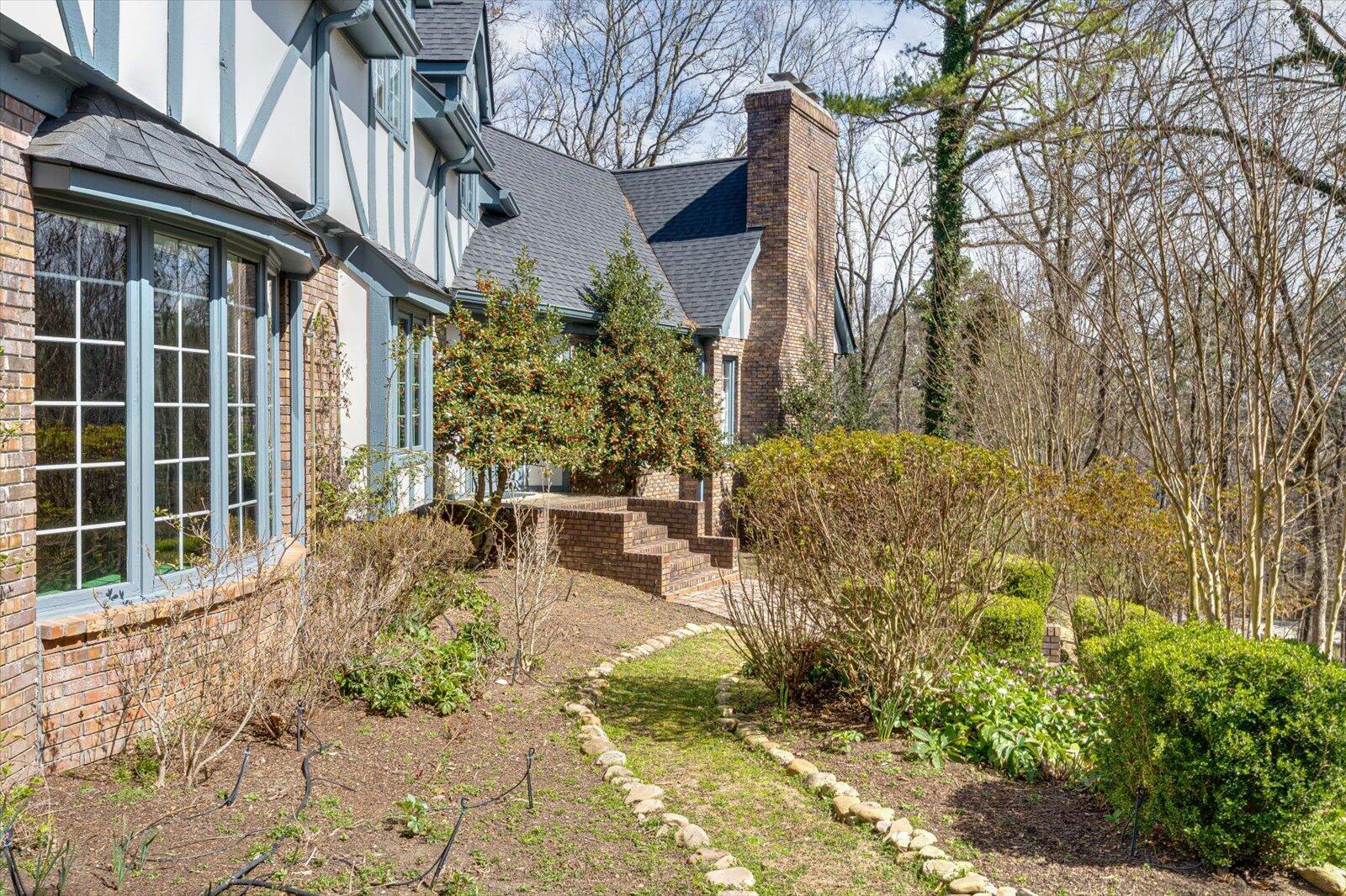 5803 Lake Resort Drive