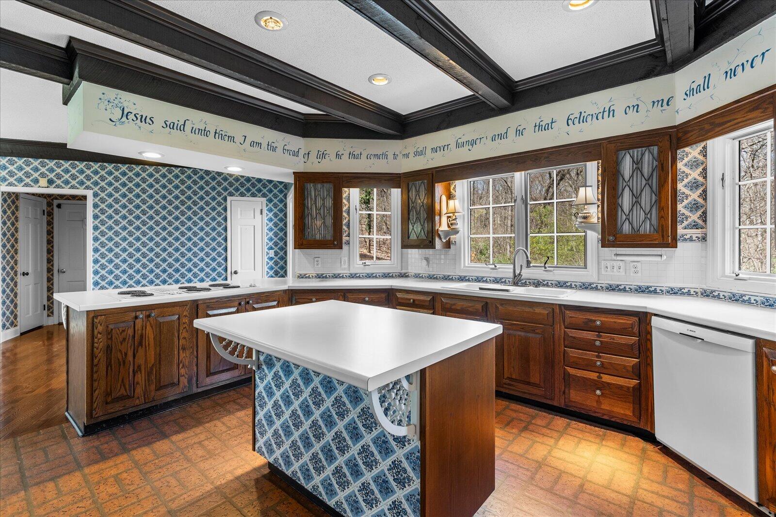 5803 Lake Resort Drive