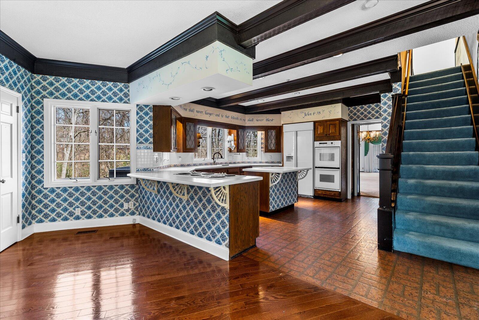 5803 Lake Resort Drive