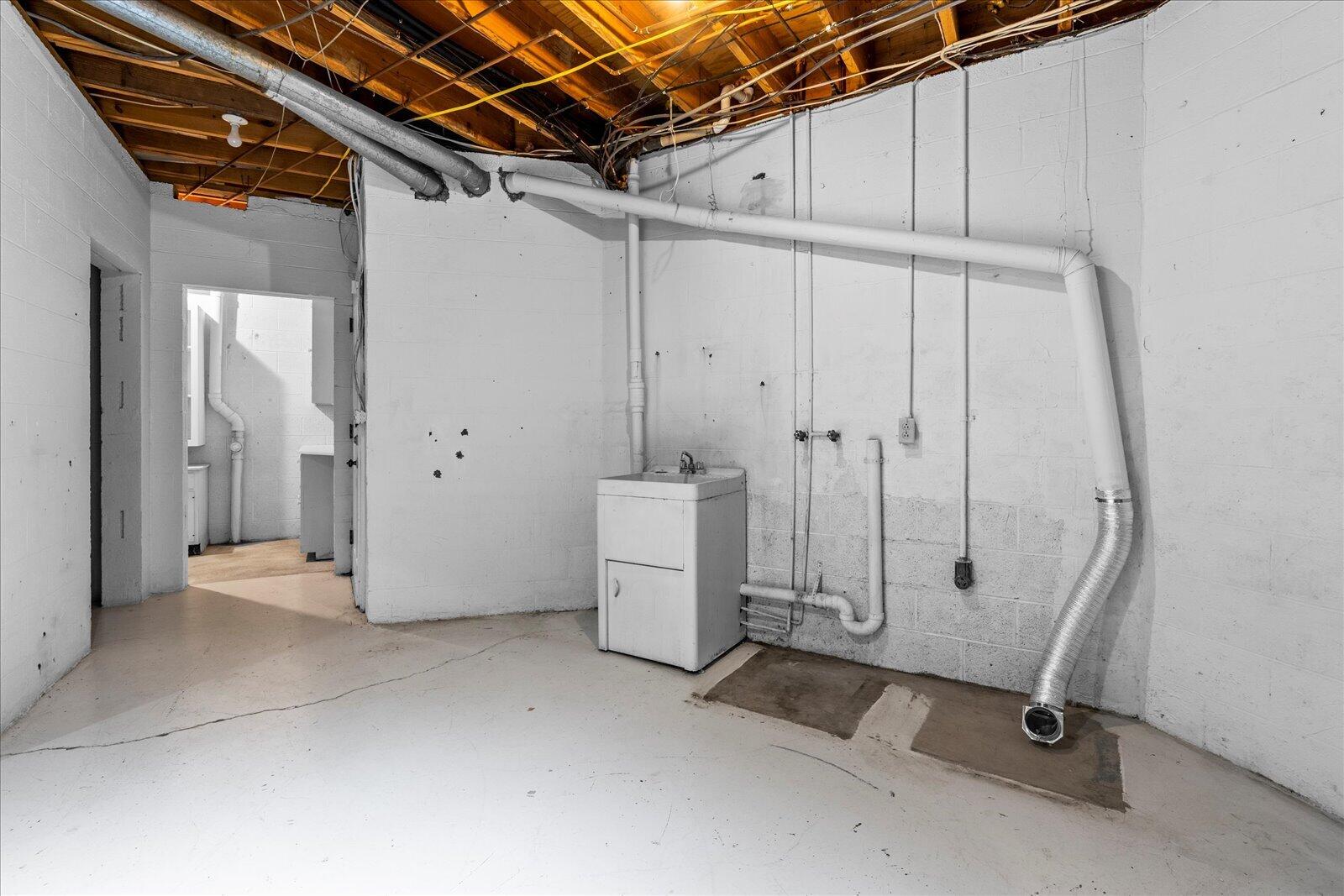 5803 Lake Resort Drive