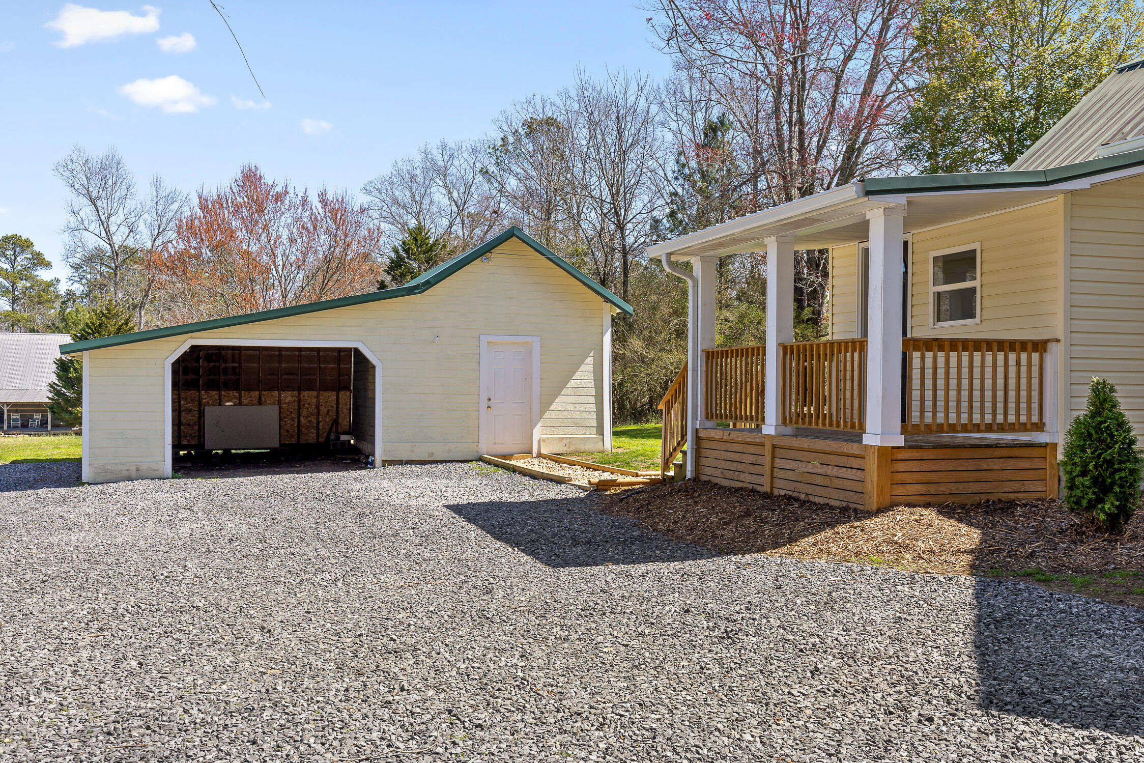 565 Jones Road, LaFayette