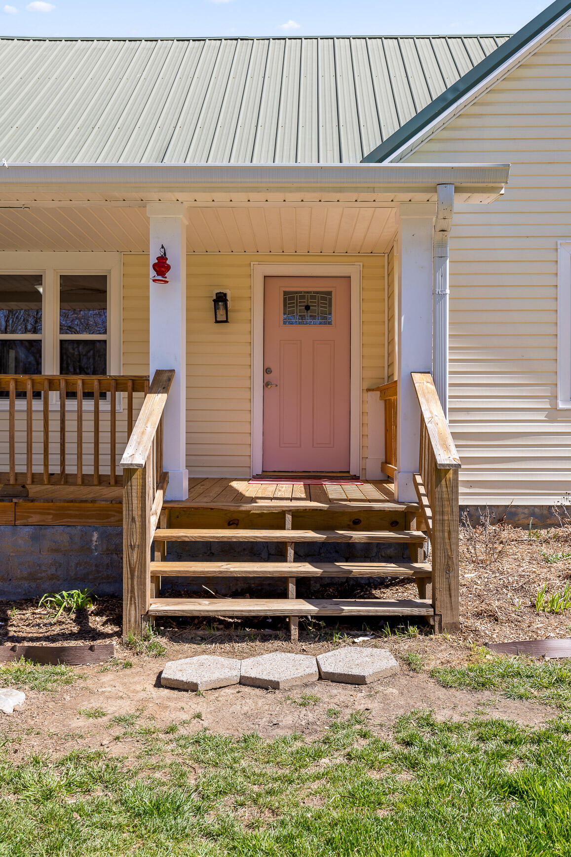 565 Jones Road, LaFayette