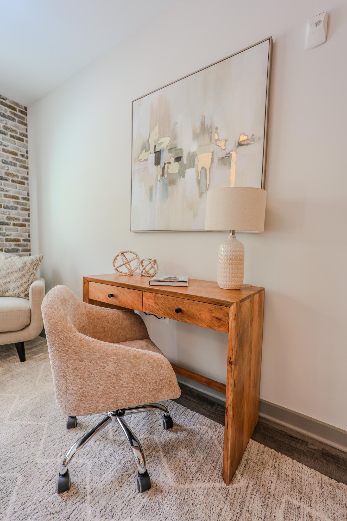 782 Riverfront Parkway, 309