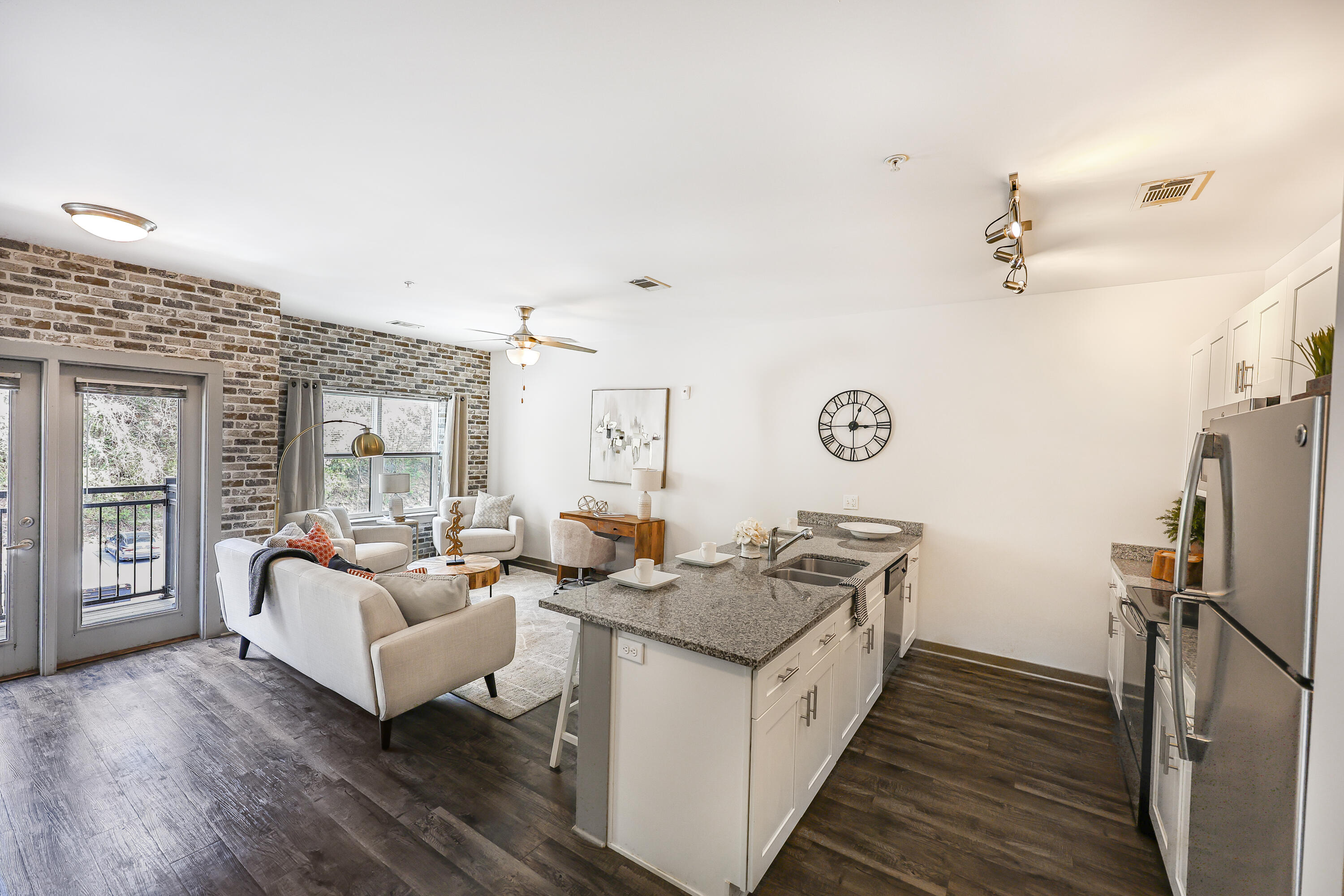 782 Riverfront Parkway, 309