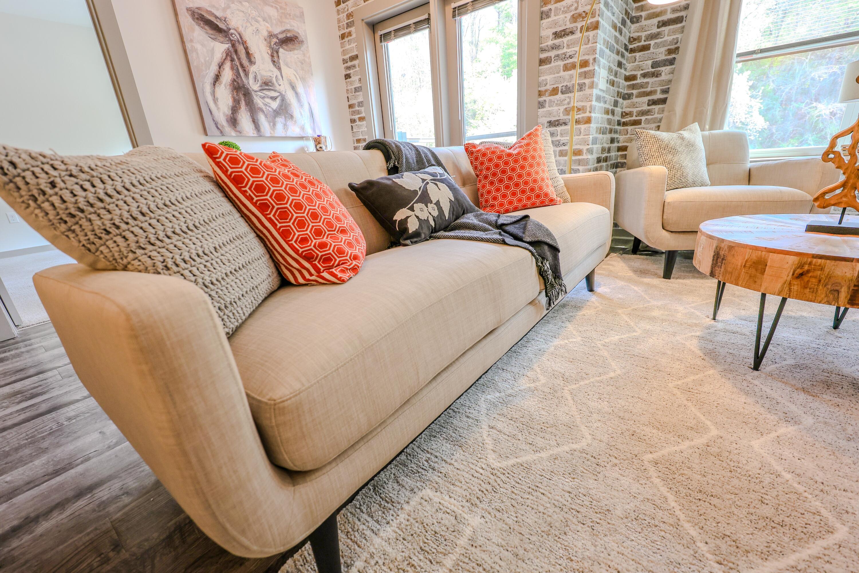 782 Riverfront Parkway, 309