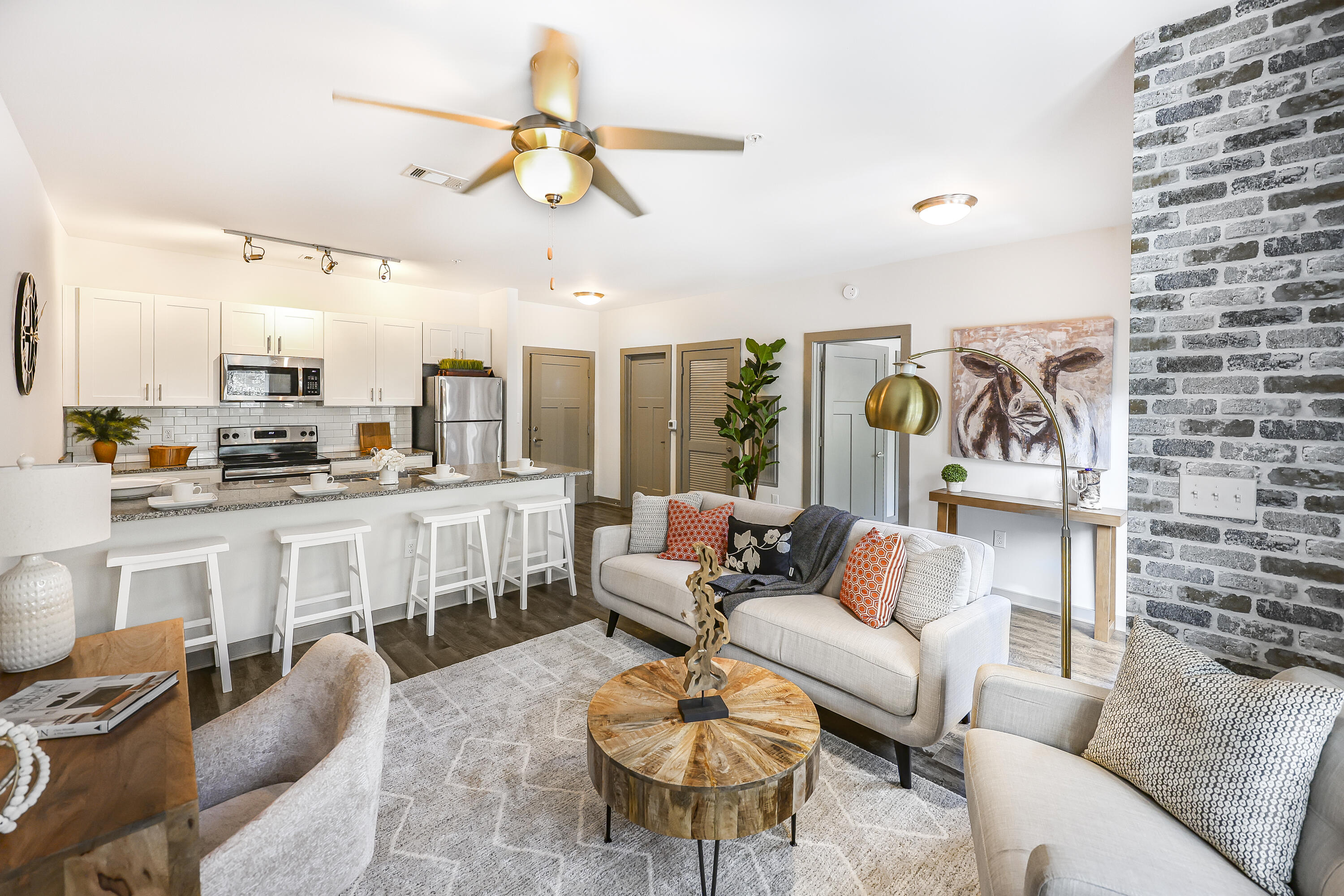 782 Riverfront Parkway, 309