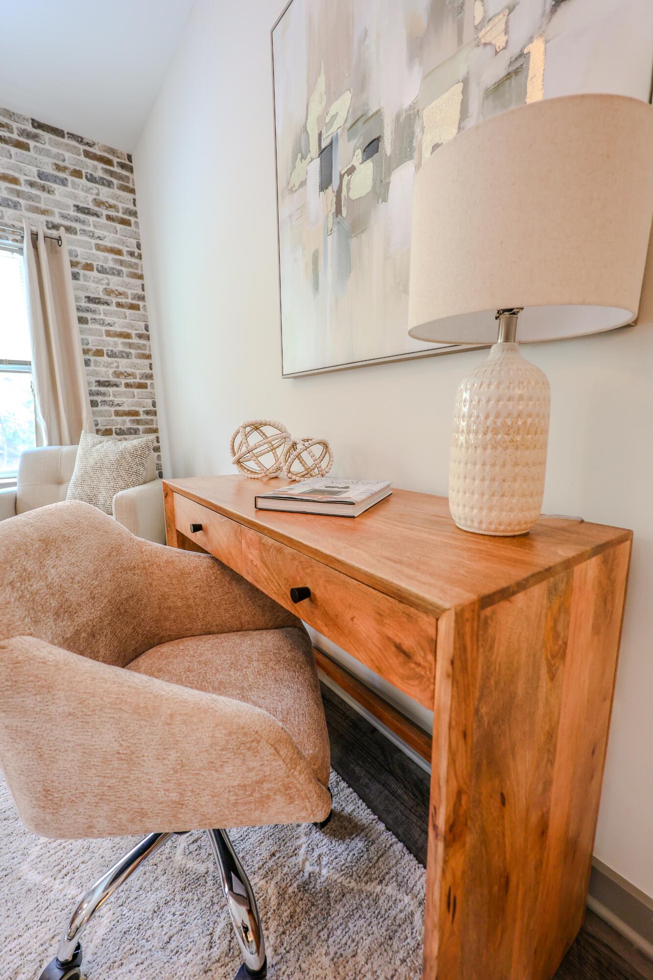 782 Riverfront Parkway, 309