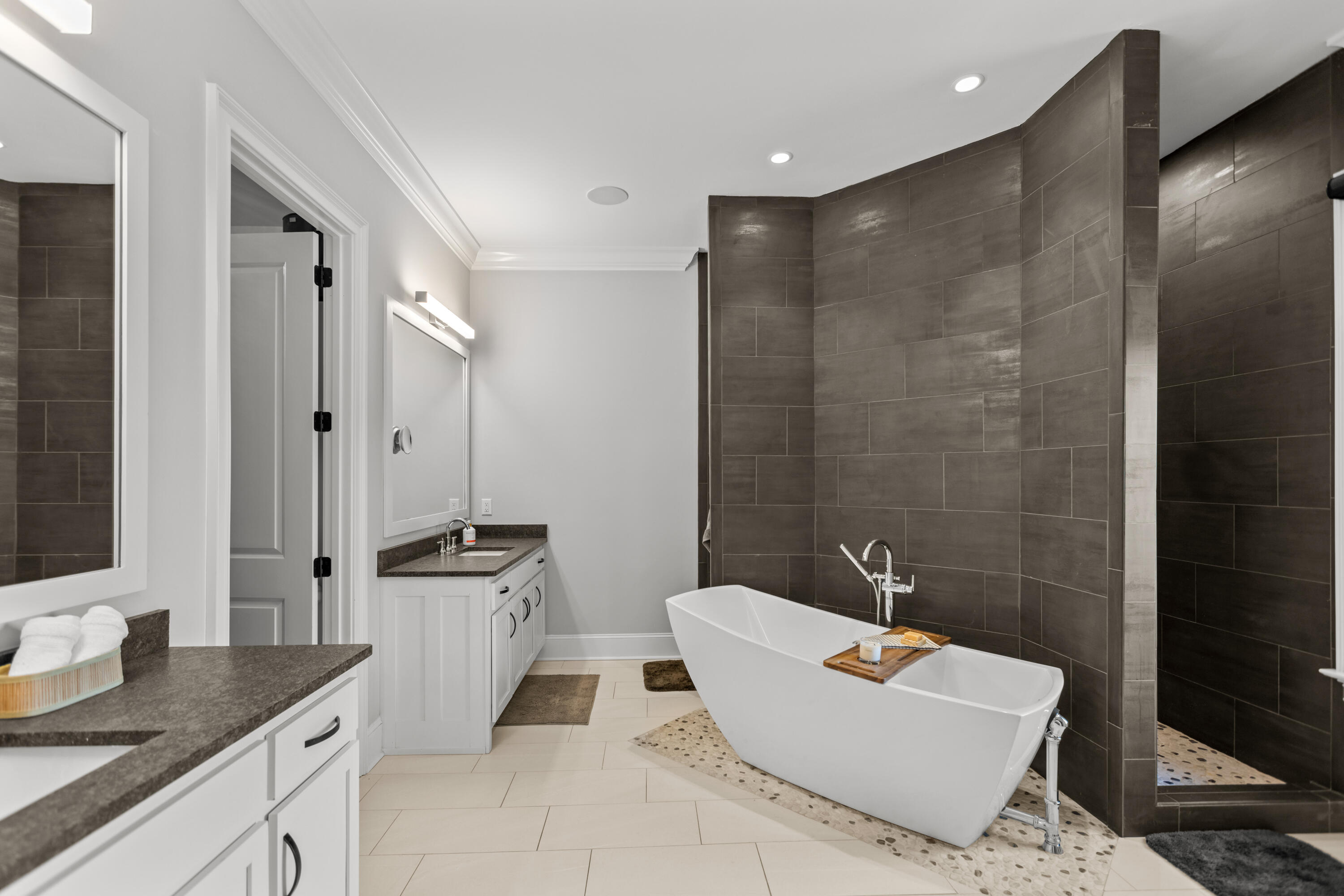 8008 Mountain Laurel Trail
