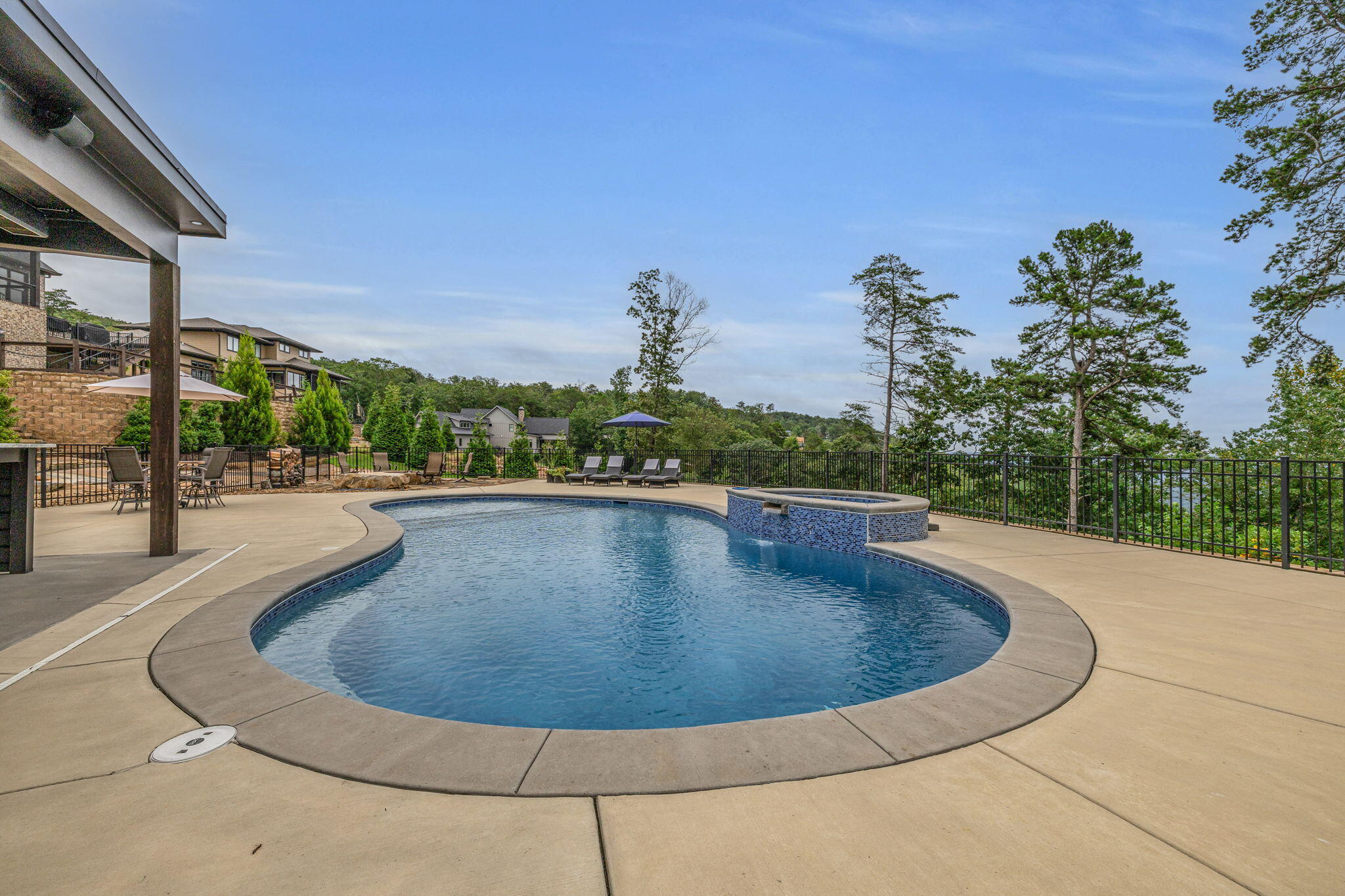 8008 Mountain Laurel Trail