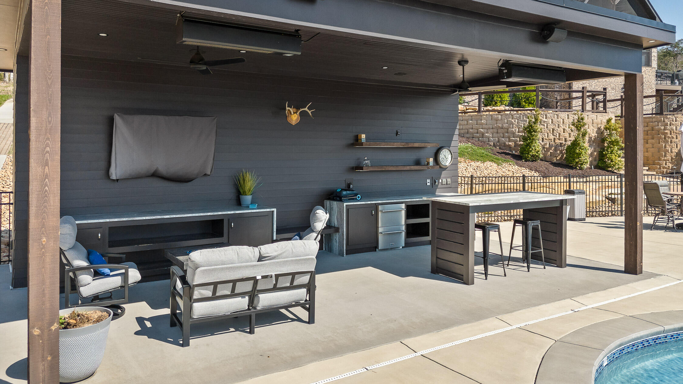 8008 Mountain Laurel Trail