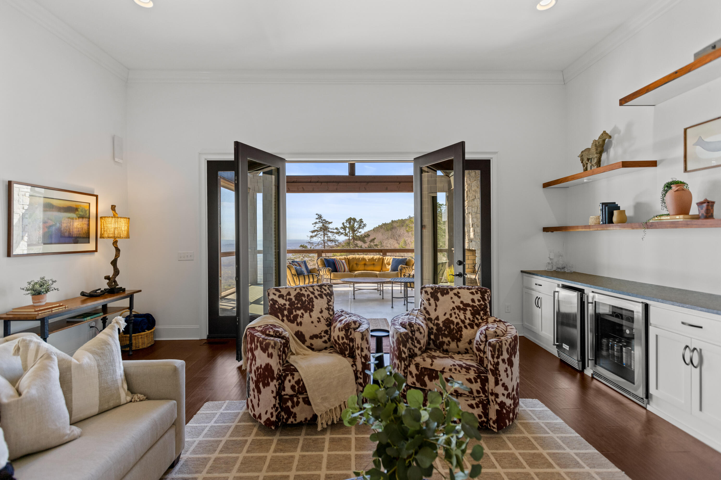 8008 Mountain Laurel Trail
