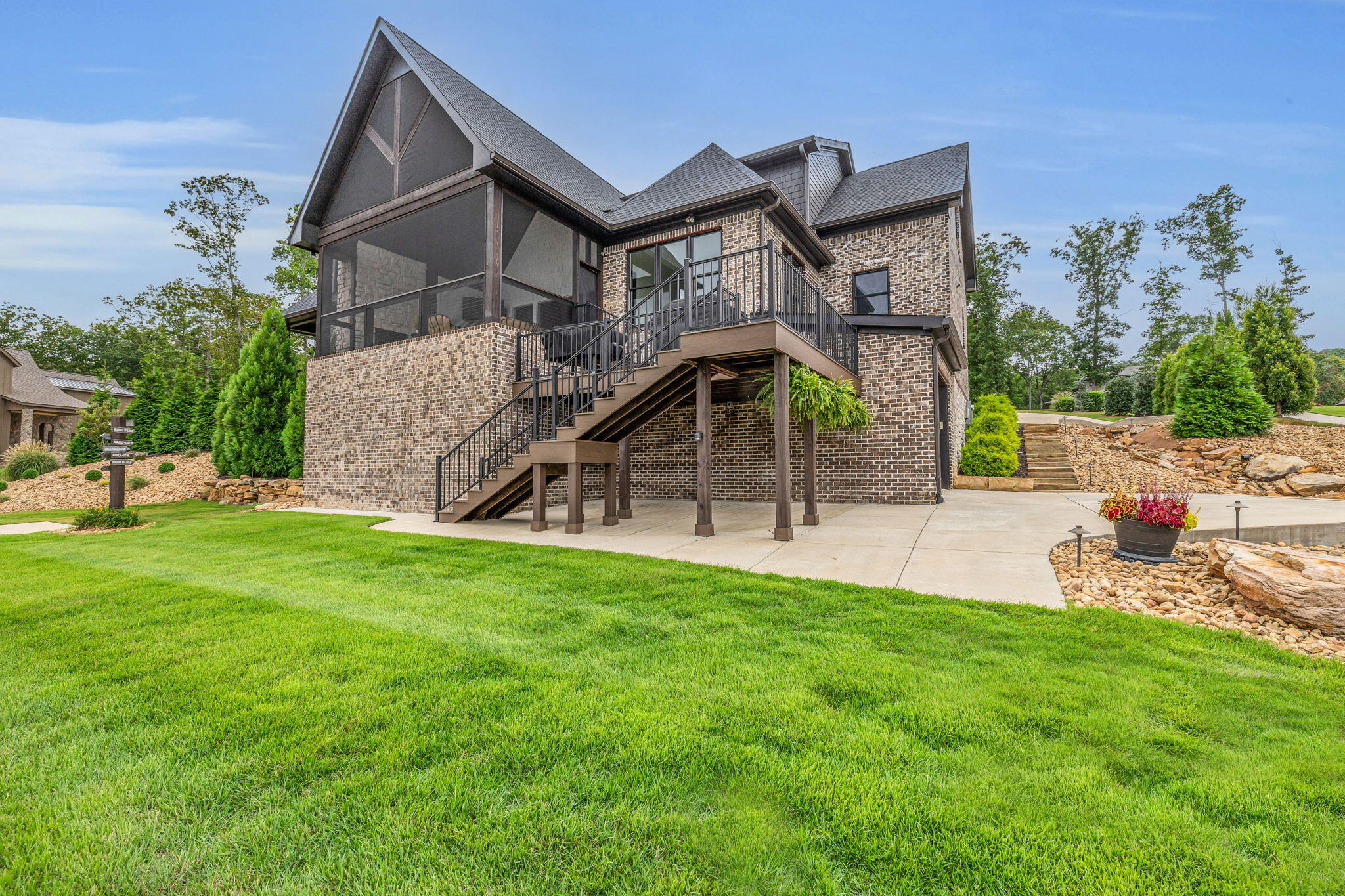 8008 Mountain Laurel Trail