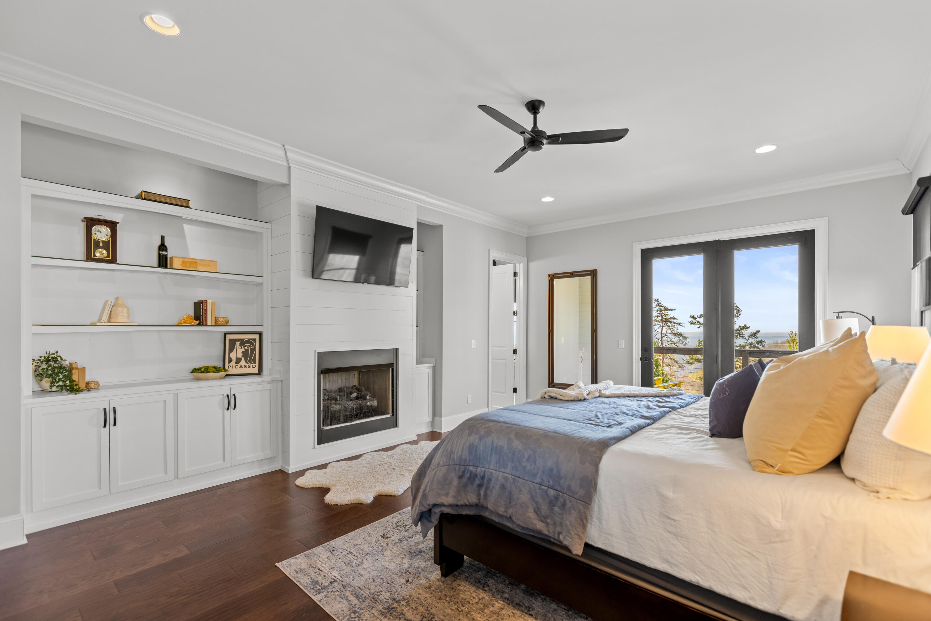 8008 Mountain Laurel Trail