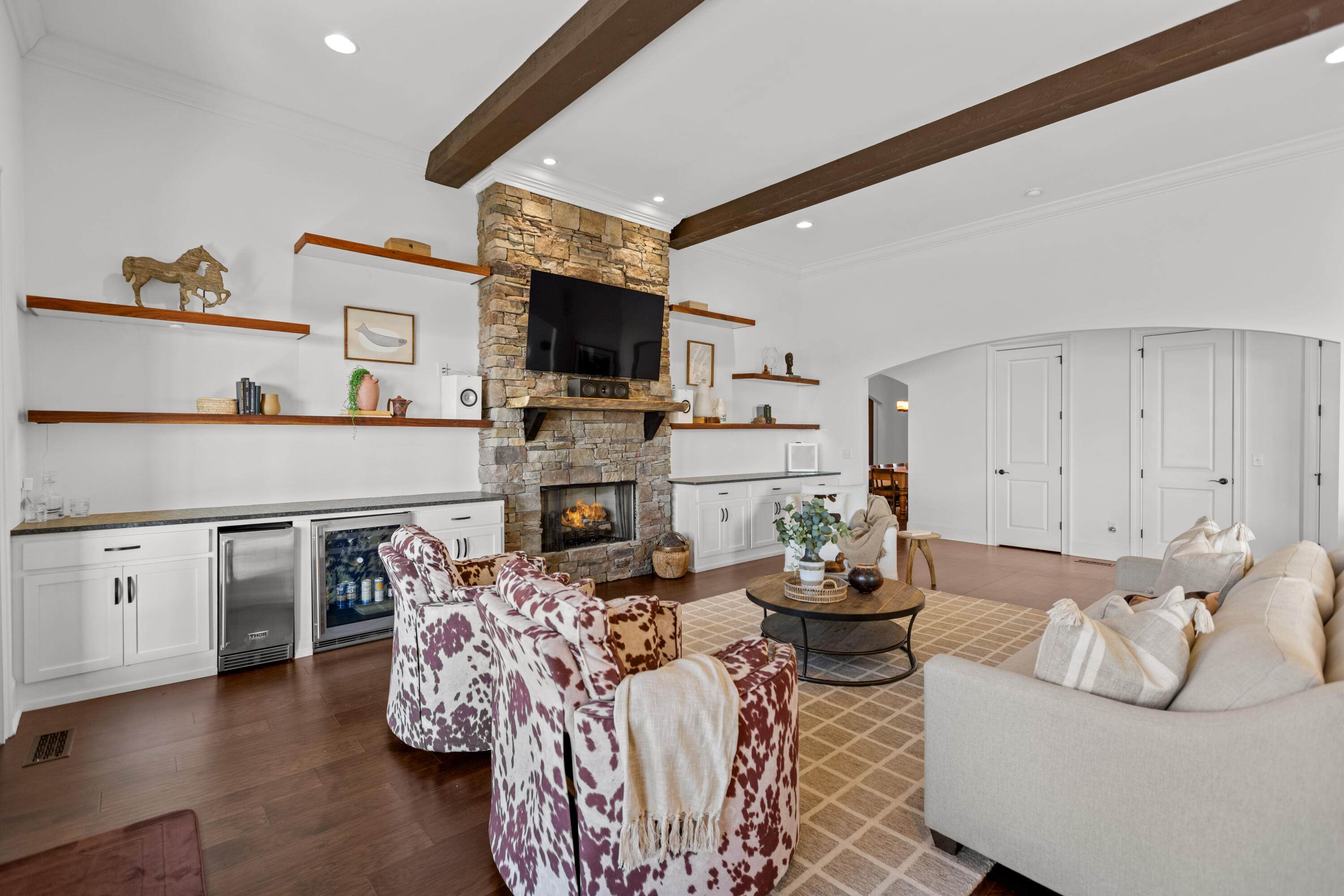 8008 Mountain Laurel Trail