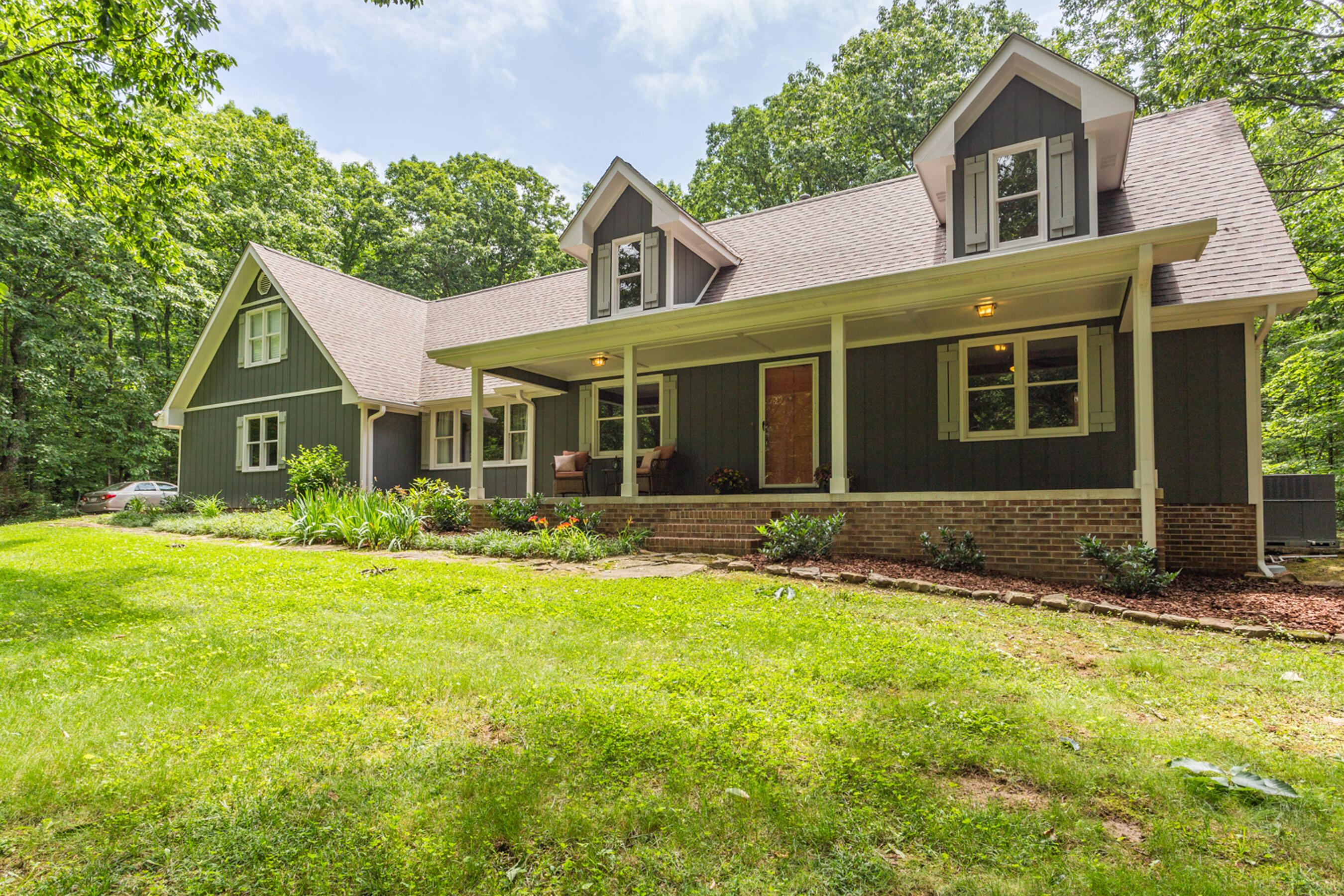 1200 Laurel Springs Way