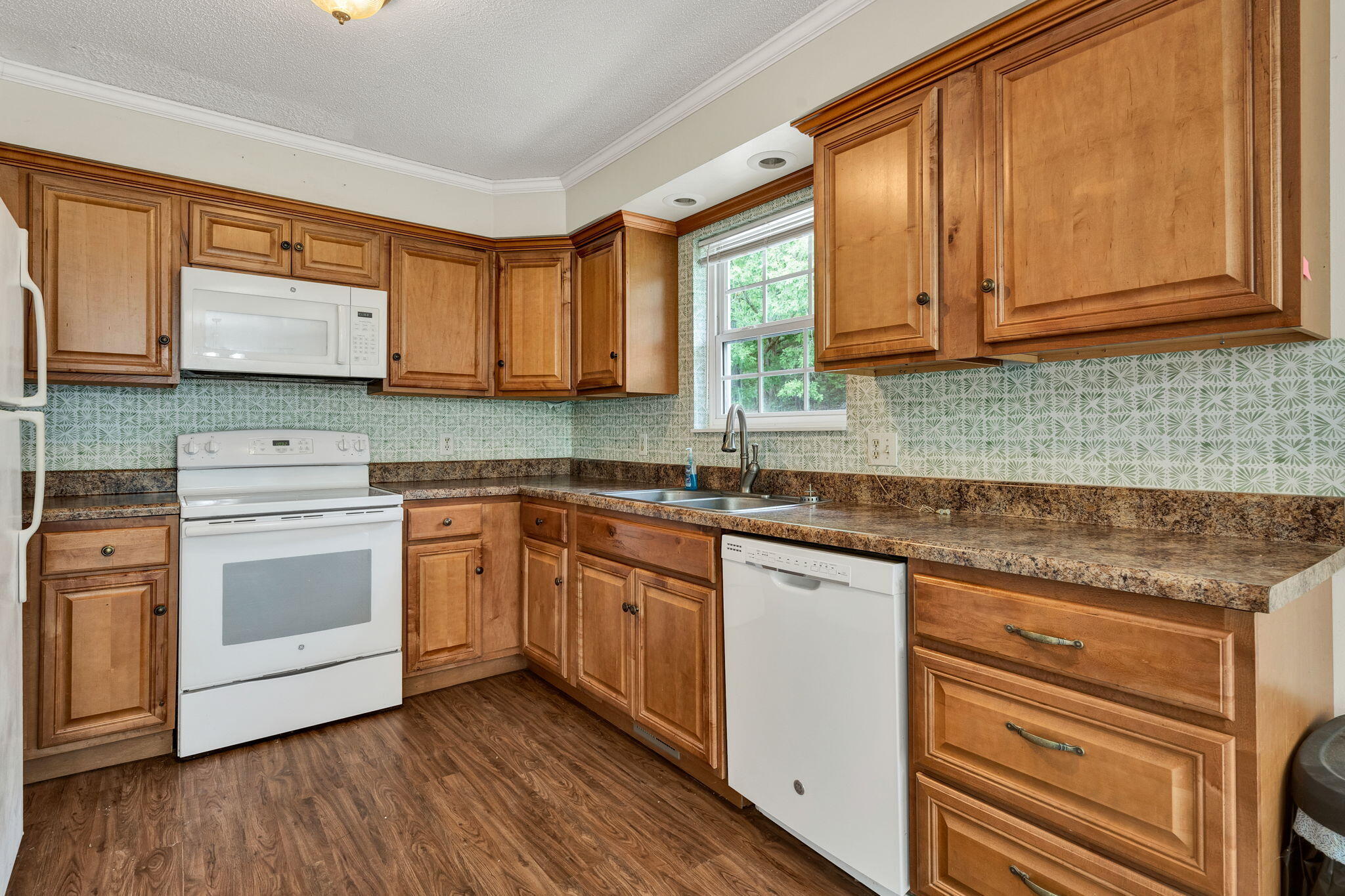 1124 White Oak Road NW