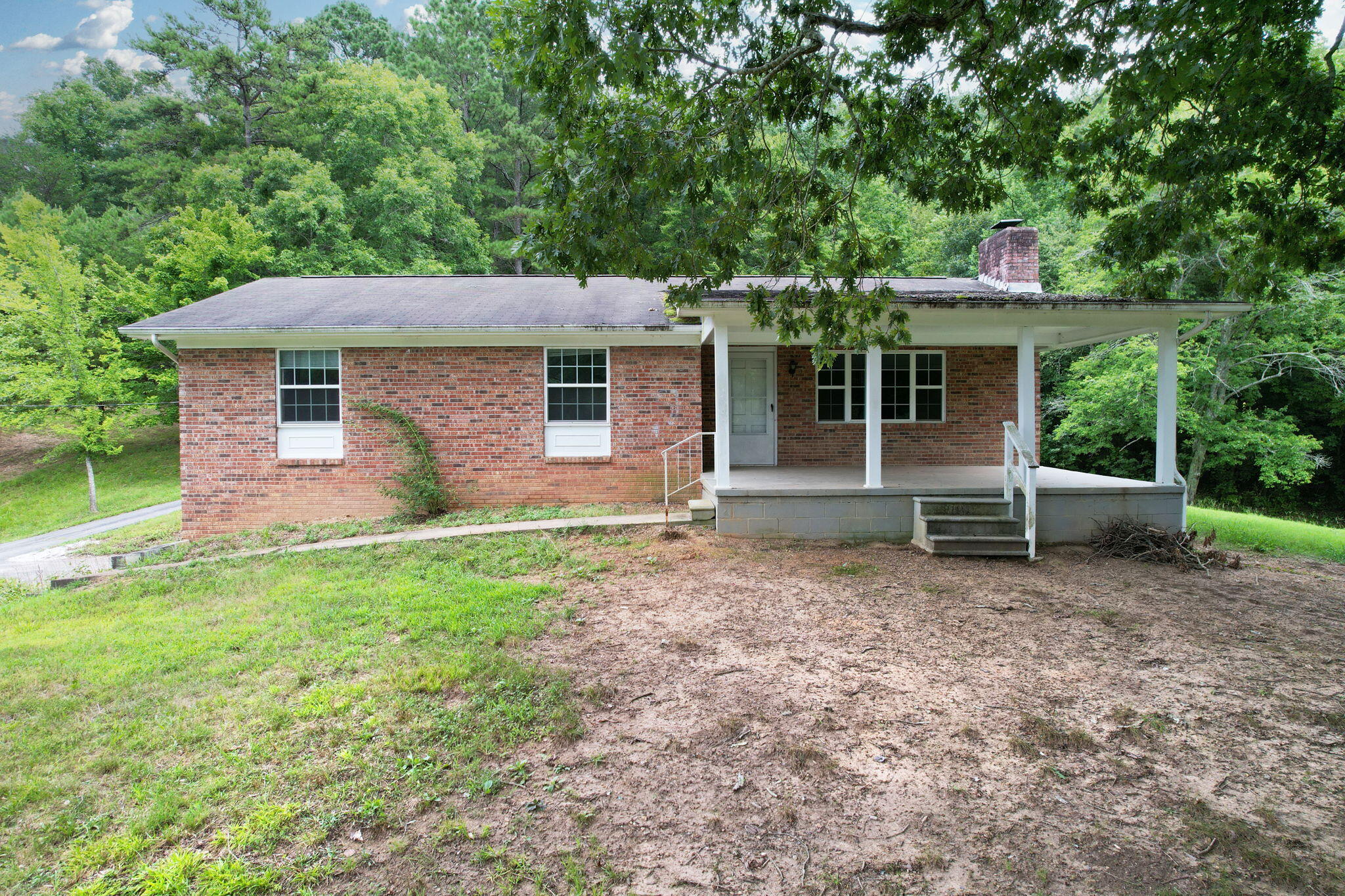 1124 White Oak Road NW