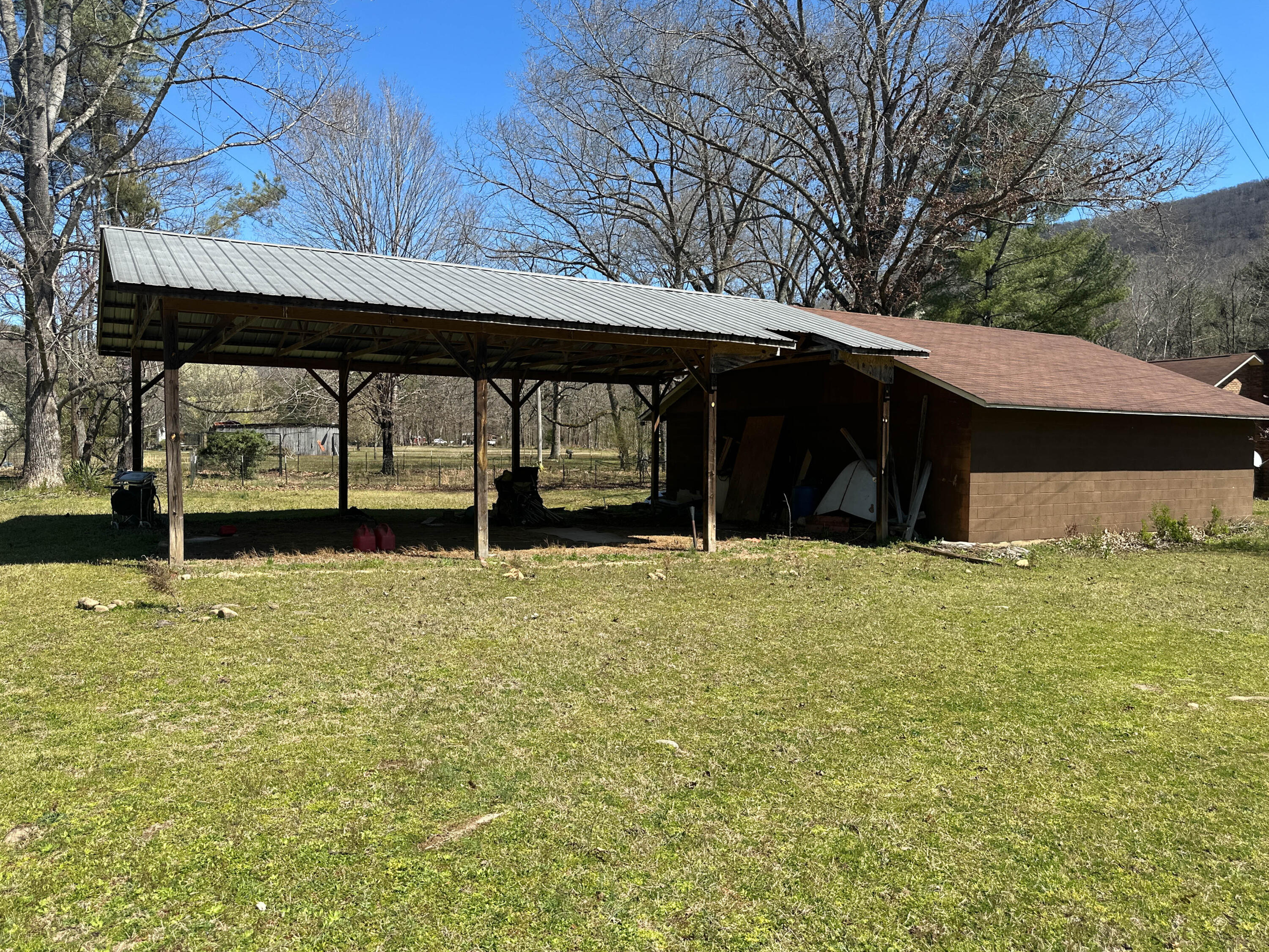 3261 Fiery Gizzard Road