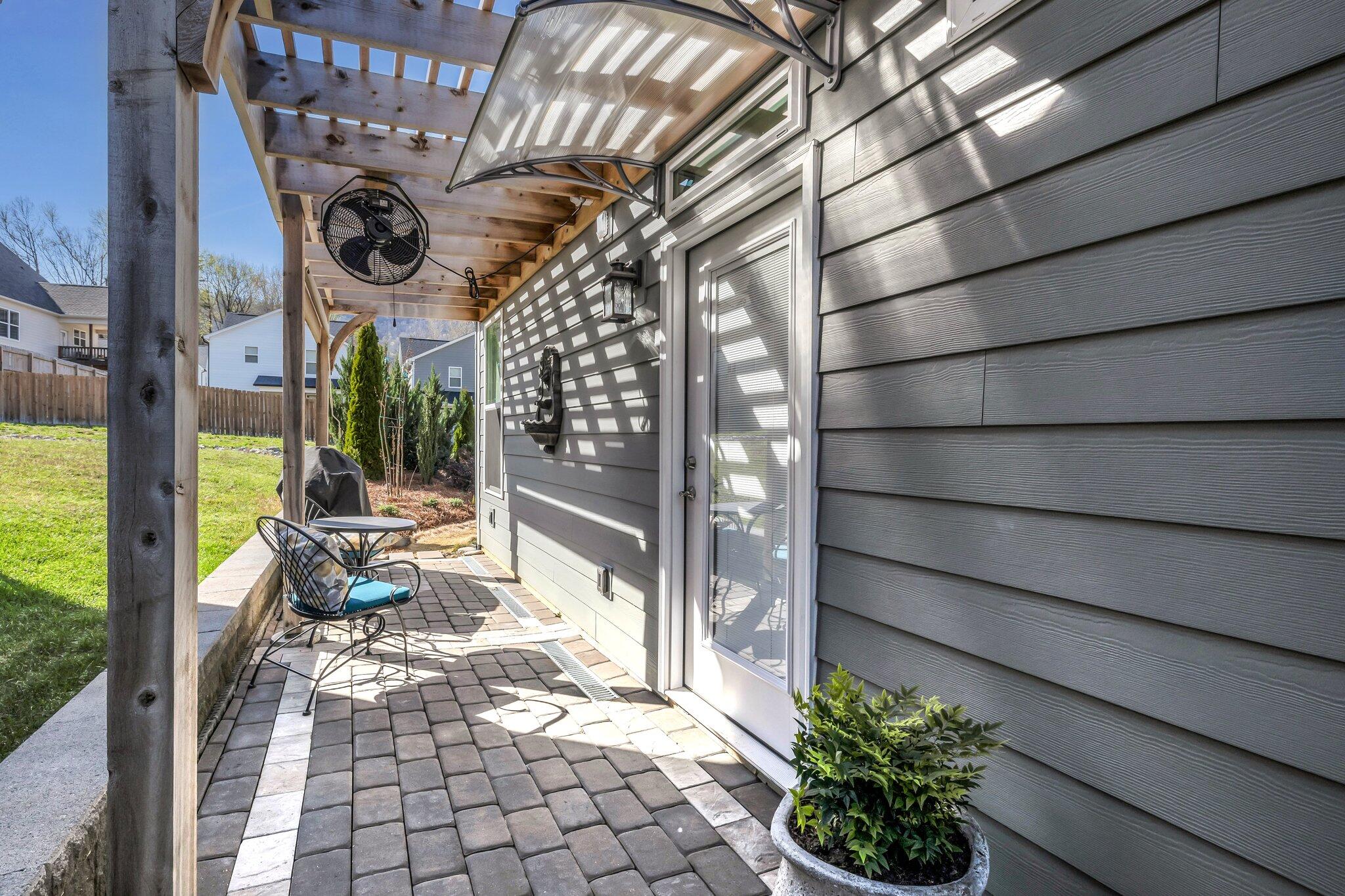 5484 Abby Grace Loop