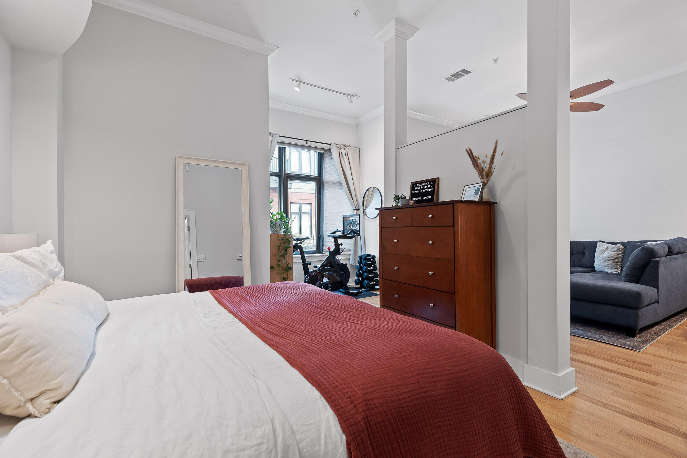 129 Walnut Street, 021