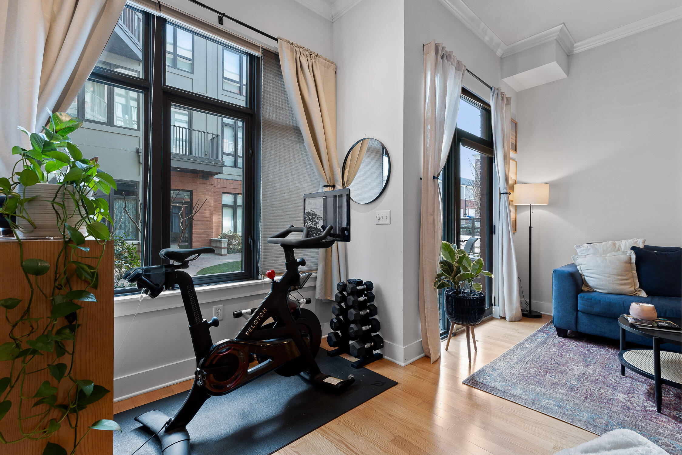 129 Walnut Street, 021