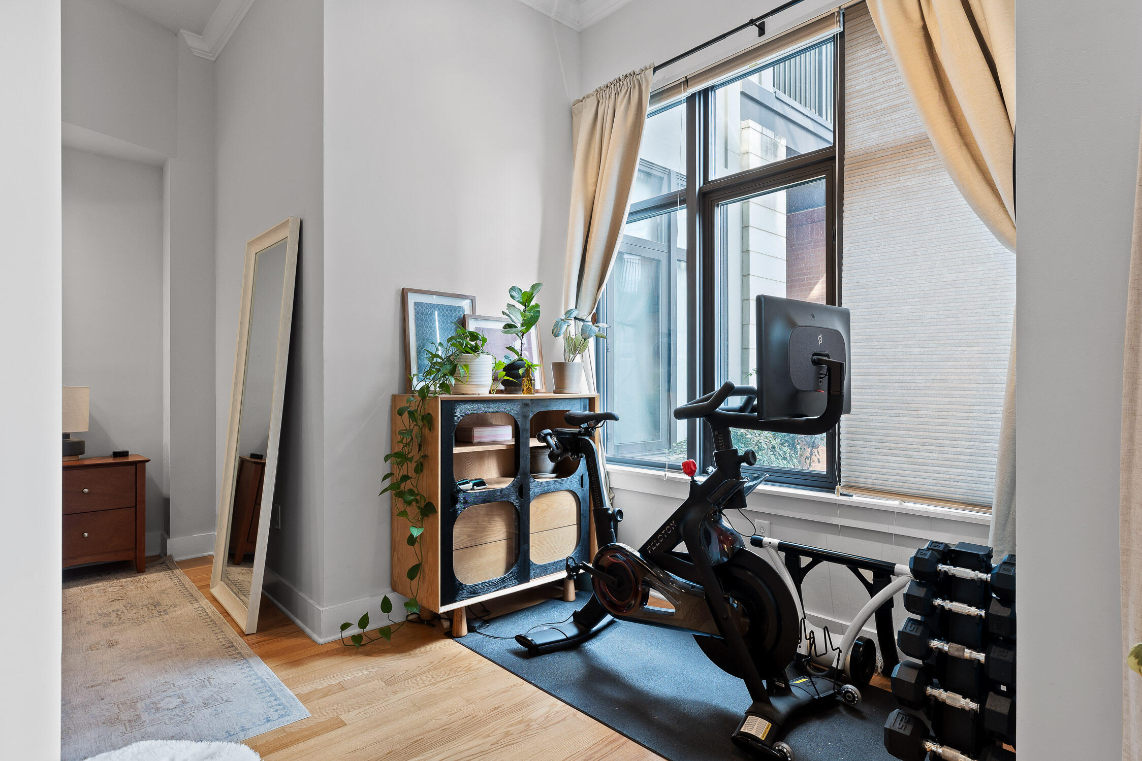 129 Walnut Street, 021