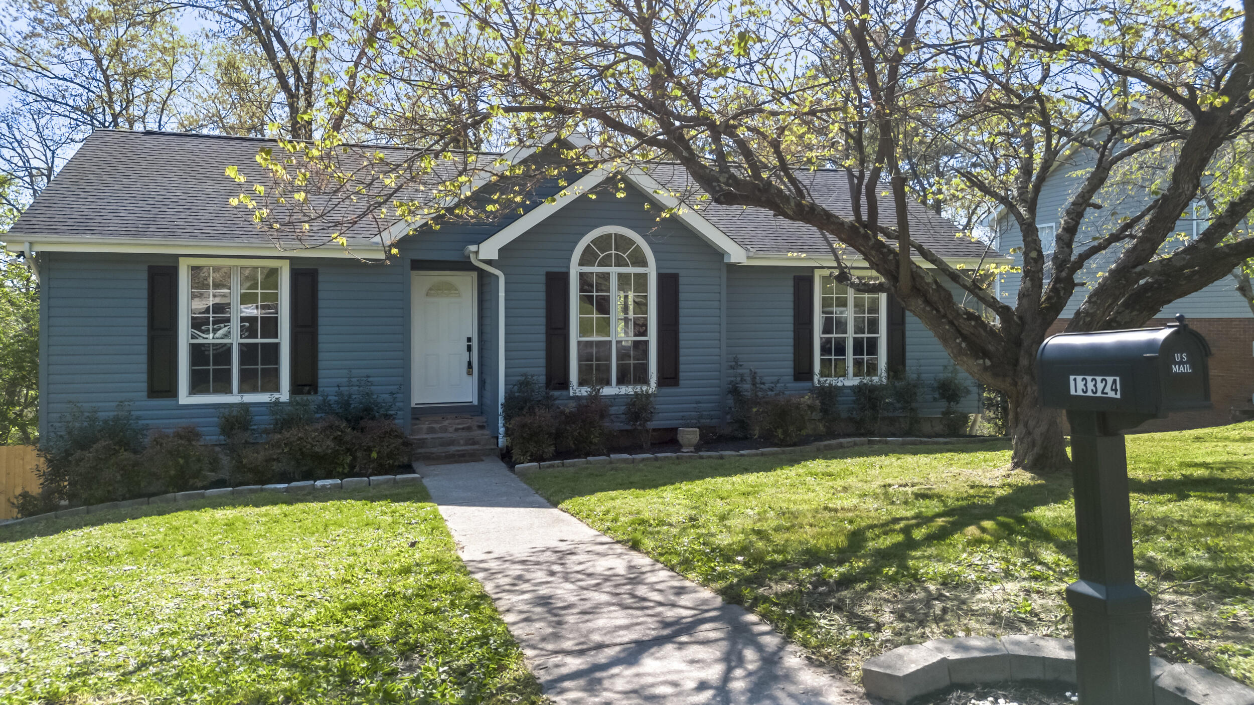 13324 Emerald Creek Circle