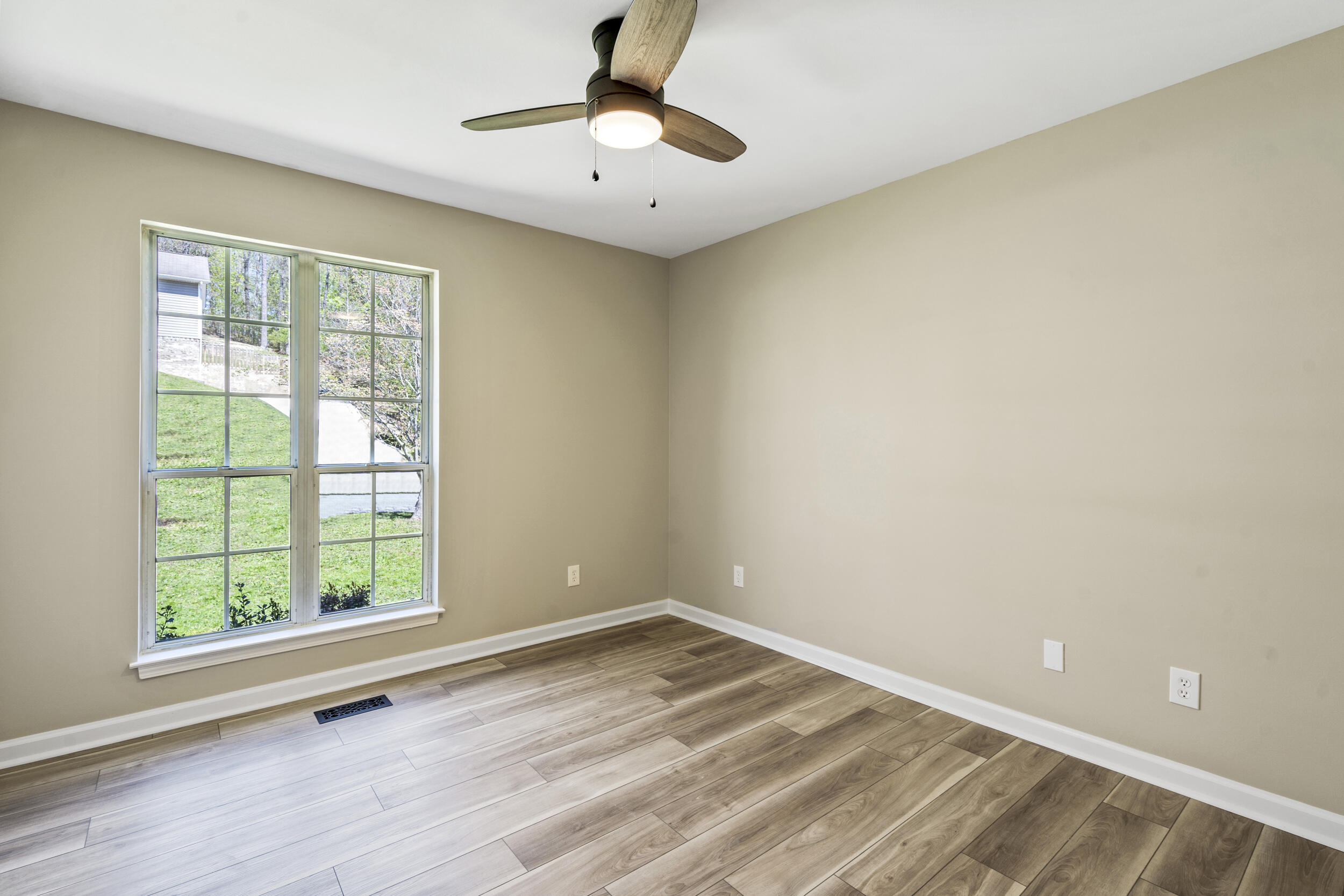 13324 Emerald Creek Circle