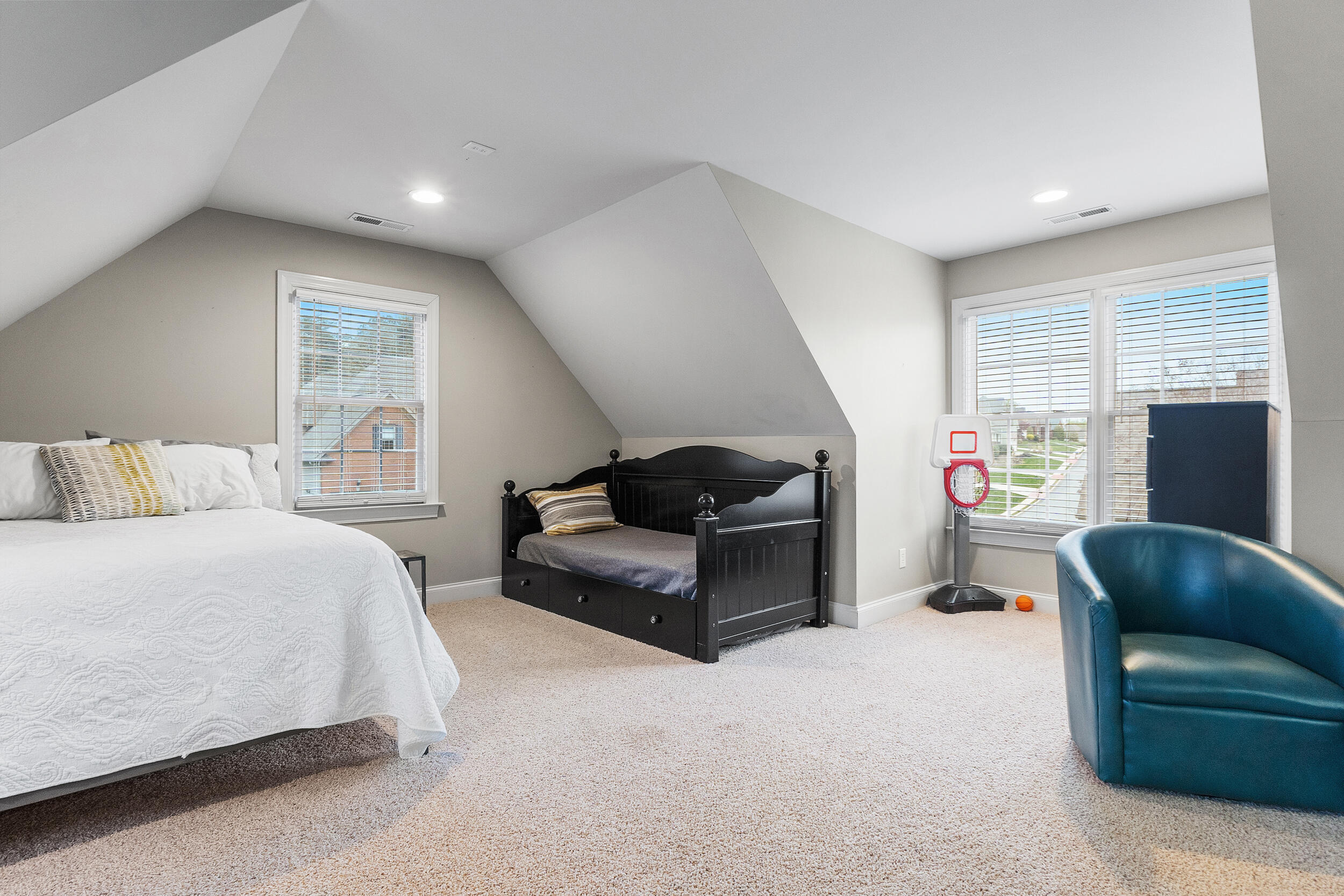 11182 Captains Cove Drive